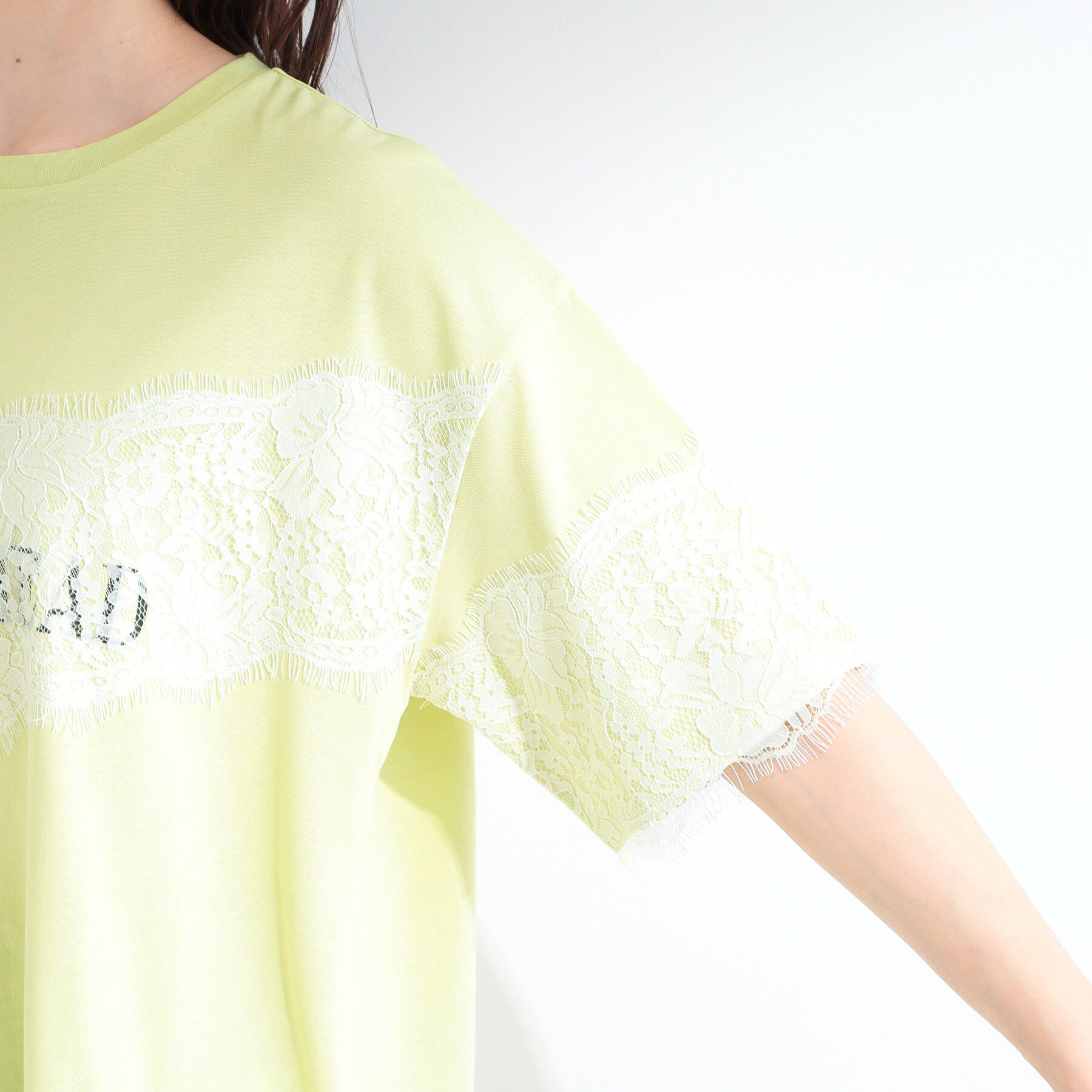SHOO･LA･RUE「【ひんやり/洗濯機可】レースデザインでこなれ見え ロゴプリントTシャツ」|Tシャツ・カットソー|