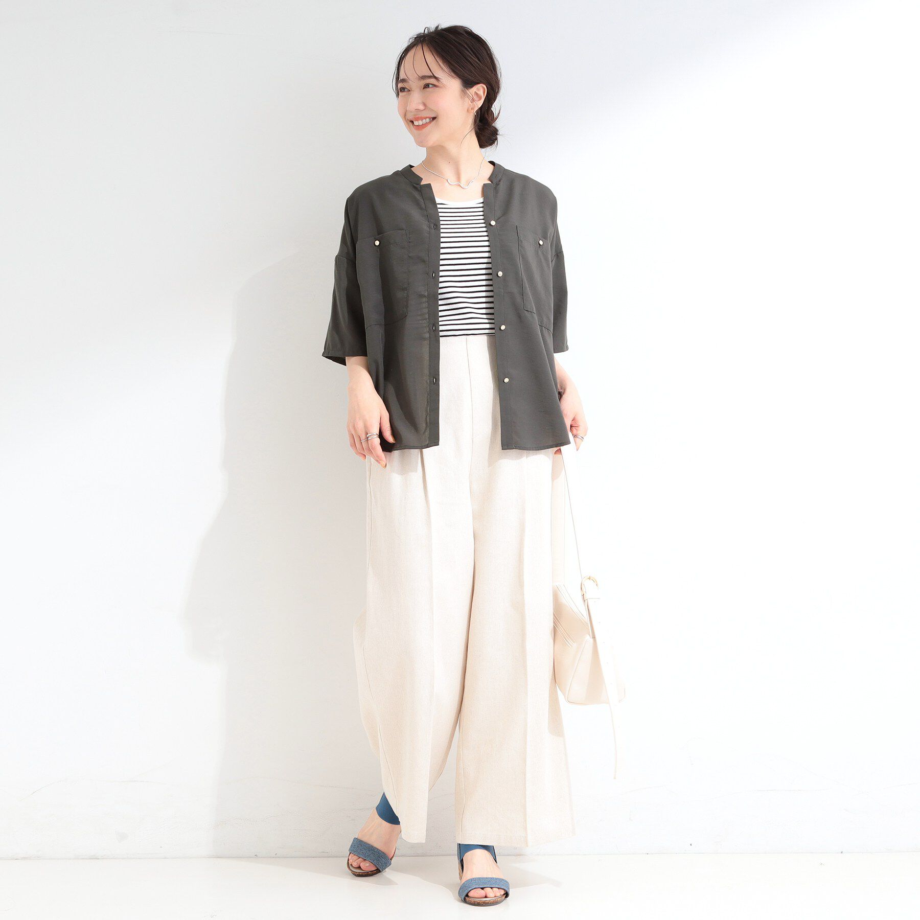 SHOO･LA･RUE「【洗濯機可/S-LL】大人の抜け感 ゆるっと5分袖シャツ」|シャツ・ブラウス|