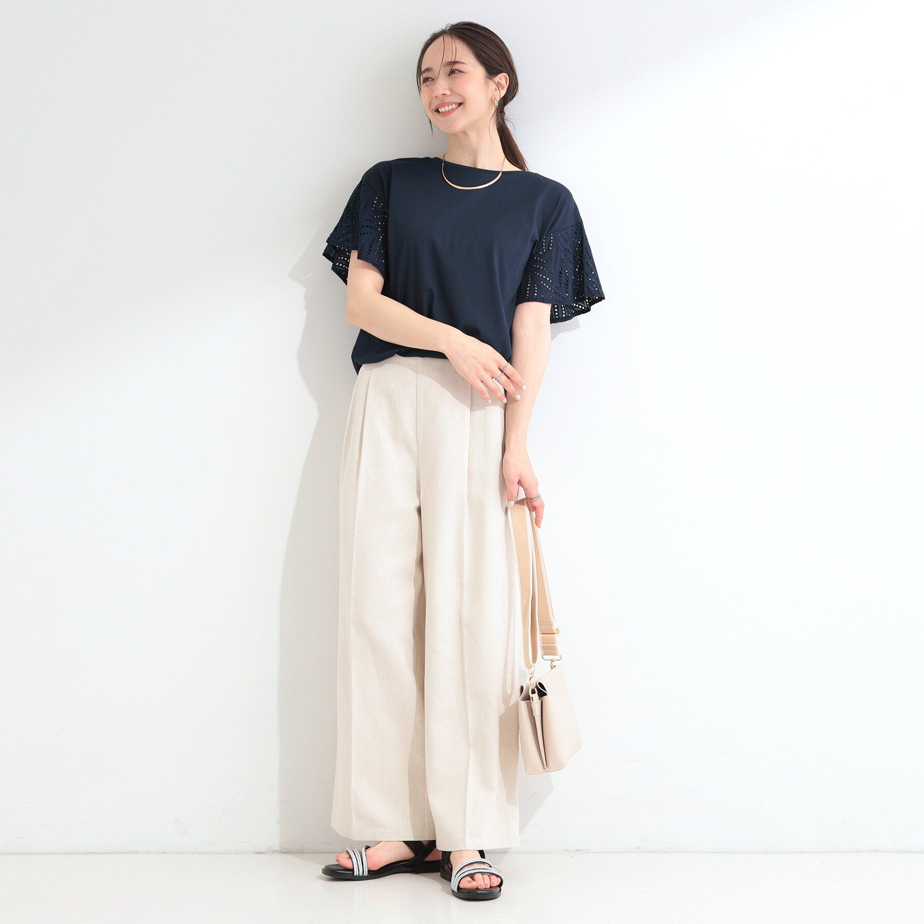 SHOO･LA･RUE「【汗じみ防止/ひんやり/体型カバー】真夏の味方。 汗じみが気になりにくい お袖レースフレアTシャツ」|Tシャツ・カットソー|