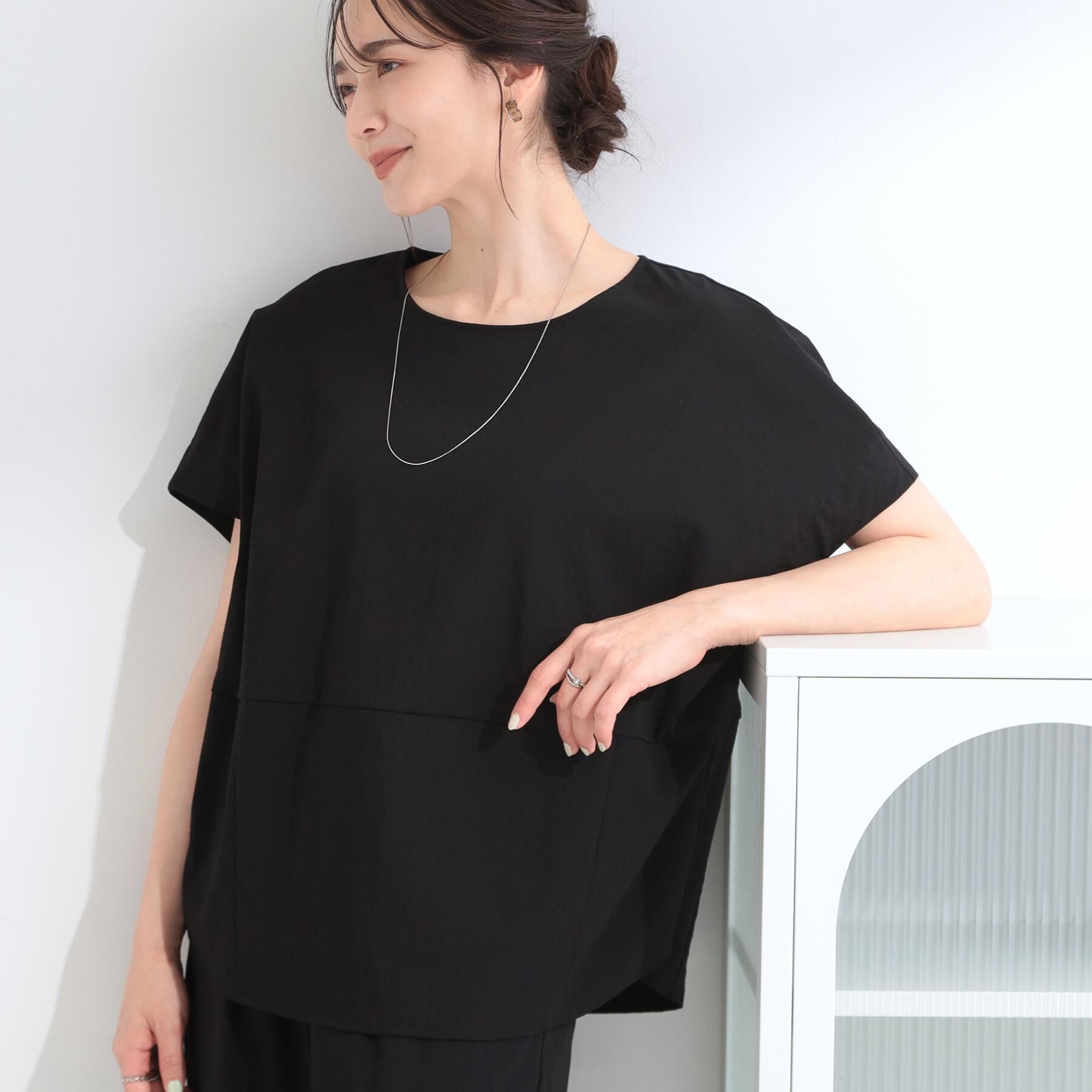 SHOO･LA･RUE「【洗濯機可/セットアップ可】軽凛(かろりん) シンプル上品 ひんやり切替コクーントップス」|Tシャツ・カットソー|ブラック(019)