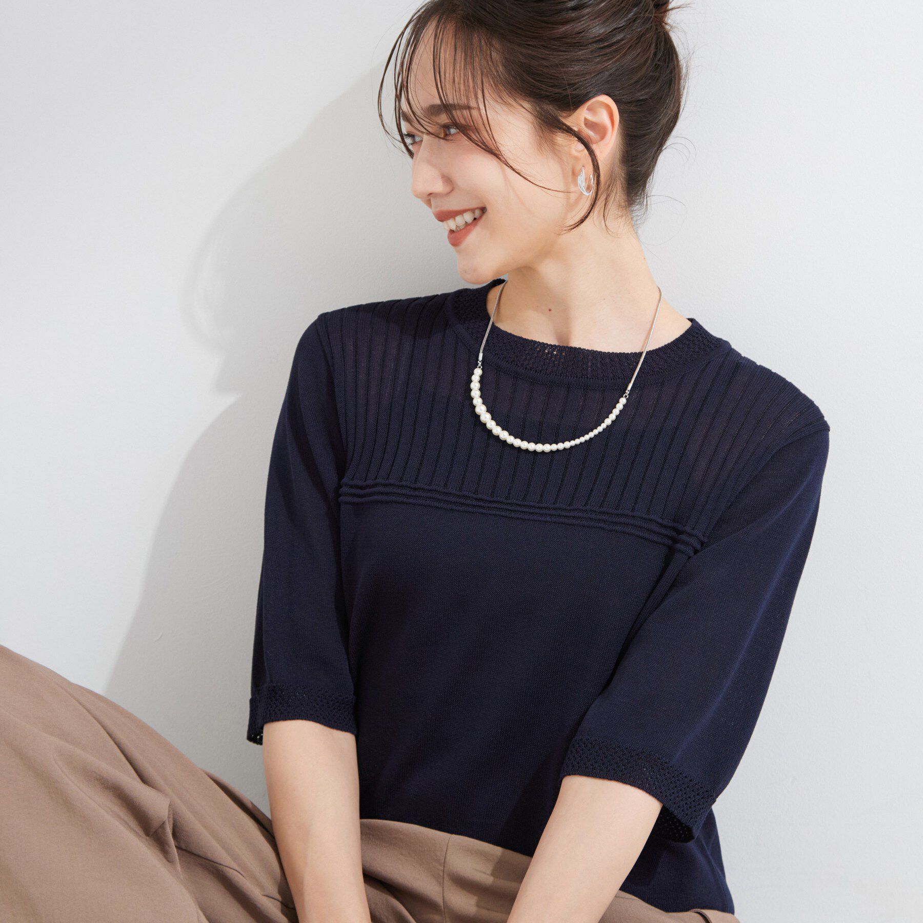 SHOO･LA･RUE「【S-LL/二の腕カバー】品よく決まる 5分袖デザインニット」|ニット・セーター|ネイビー(094)