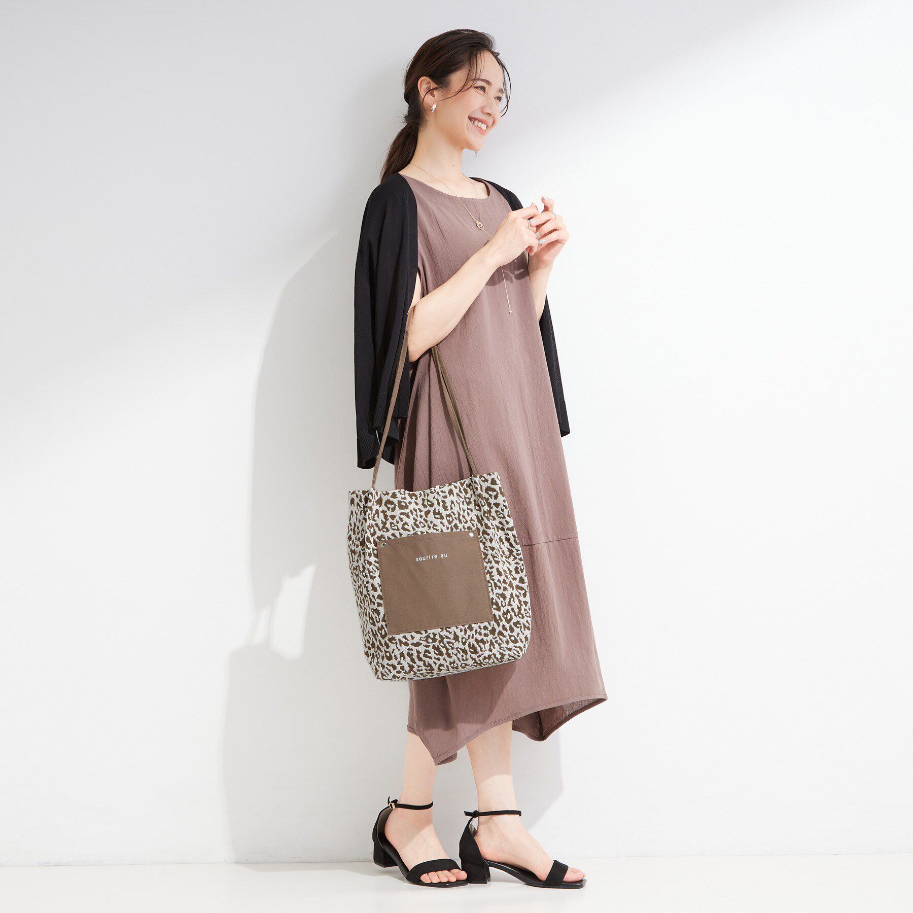 SHOO･LA･RUE「【柄が選べる】肩掛けしやすい キャンバストートバッグ」|トートバッグ|