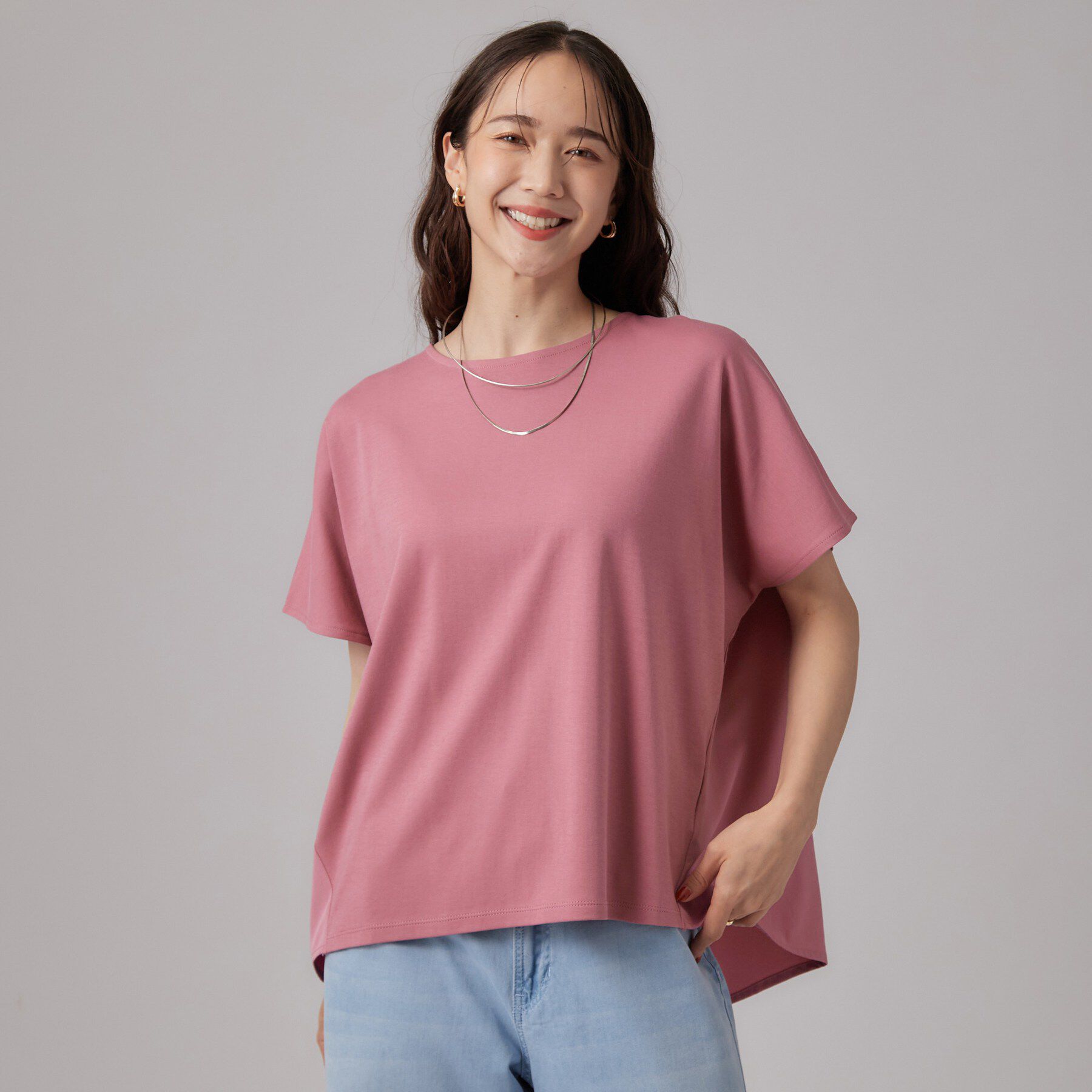 SHOO･LA･RUE「【体型カバー/S-LL】後ろ姿も映える 異素材ドッキングトップス」|Tシャツ・カットソー|