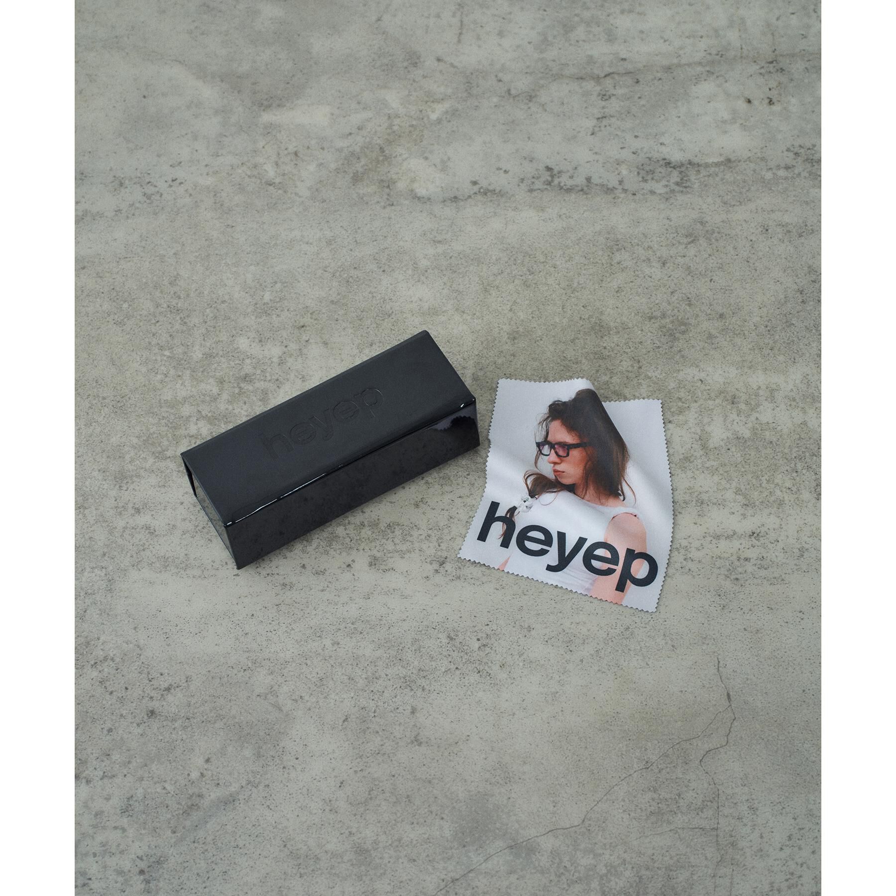 CODE A「heyep｜Aviator Glasses with Rhinestones ＆ Logo」|メガネ|