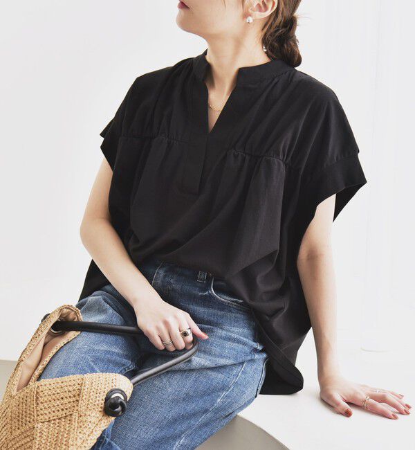 quaranciel「quaranciel:〈手洗い可能〉ギャザー スキッパー バンドカラー プルオーバー」|Tシャツ・カットソー|ブラック