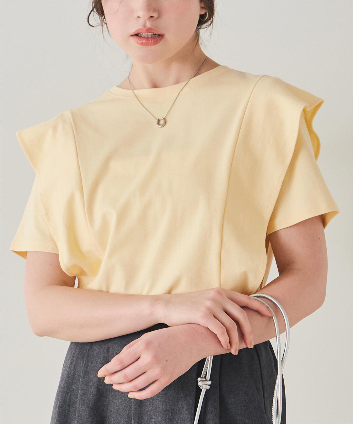 titivate「汗染み防止ラッフルスリーブTシャツ」|Tシャツ・カットソー|ライトイエロー