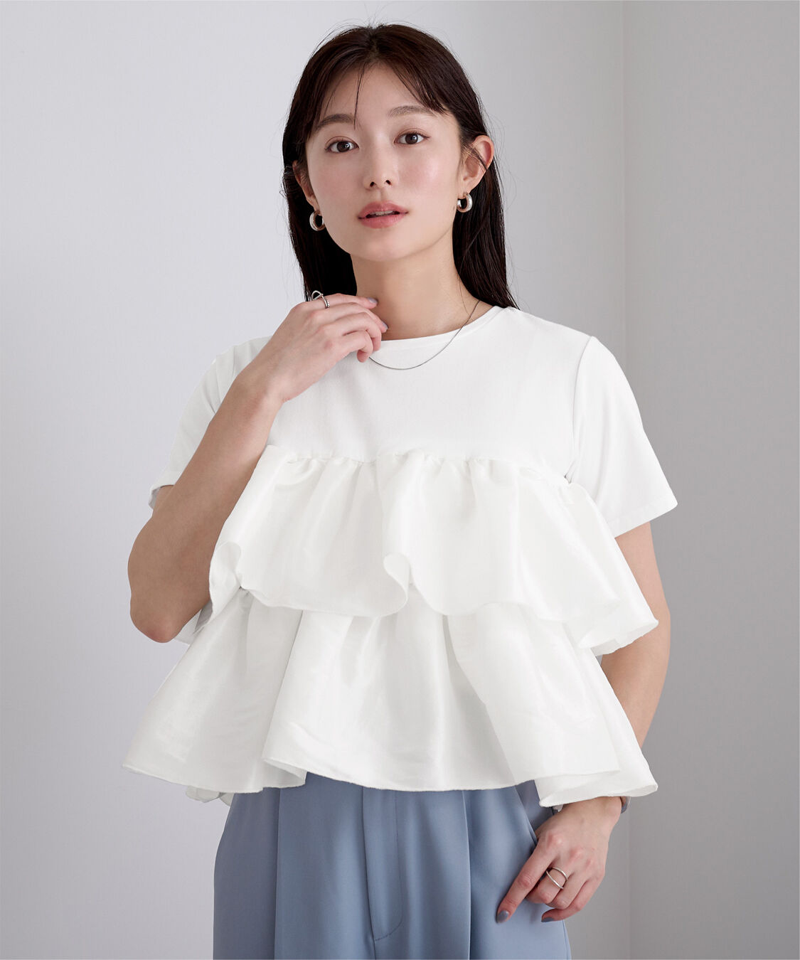 ur's「シャイニーティアードフリルトップス」|Tシャツ・カットソー|オフホワイト