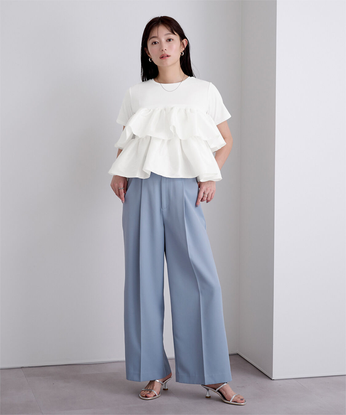 ur's「シャイニーティアードフリルトップス」|Tシャツ・カットソー|