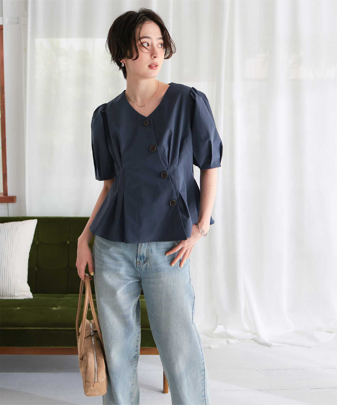 titivate「【ほたるさんコラボアイテム】アシンメトリーペプラムデザインブラウス」|シャツ・ブラウス|