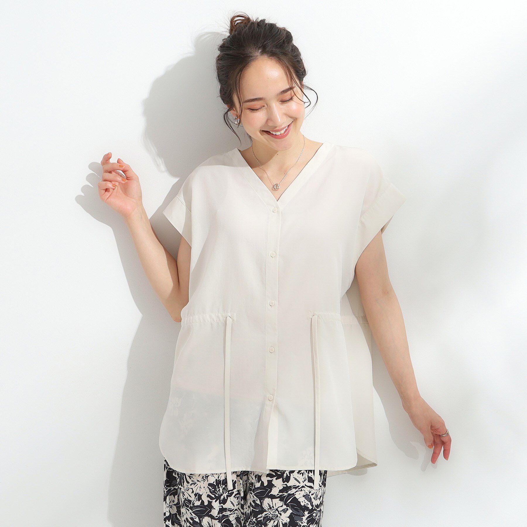 SHOO･LA･RUE「【S-LL】シルエットが変えられる ウエストリボンブラウス」|シャツ・ブラウス|