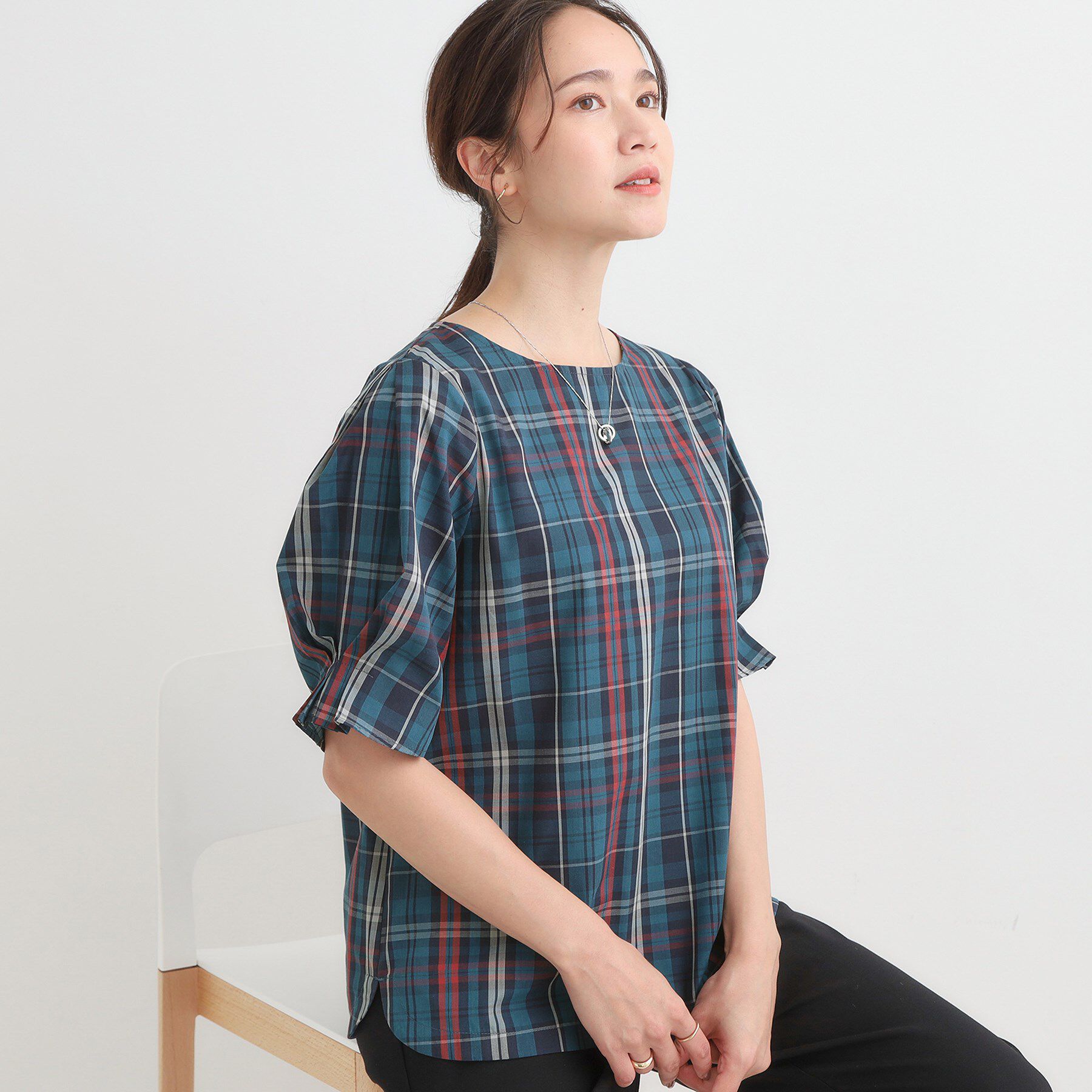 SHOO･LA･RUE「【S-LL/5分袖】お袖タックできれいに魅せる 大人のチェックブラウス」|シャツ・ブラウス|ブルーグリーン(29