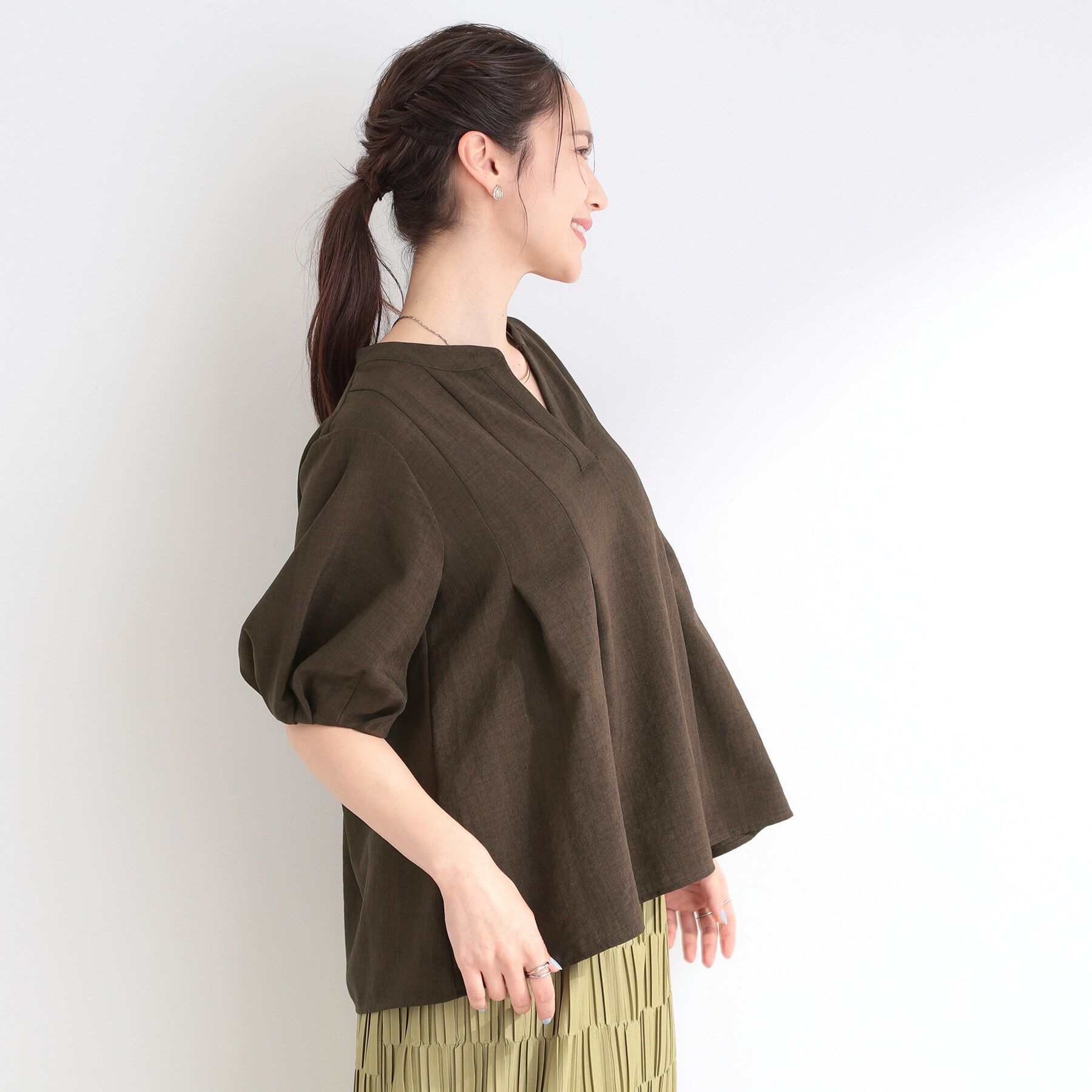 SHOO･LA･RUE「【高レビュー/洗濯後しわになりにくい/インせず着られる】自然に体型カバー 麻調ペプラムブラウス」|シャツ・ブラウス|
