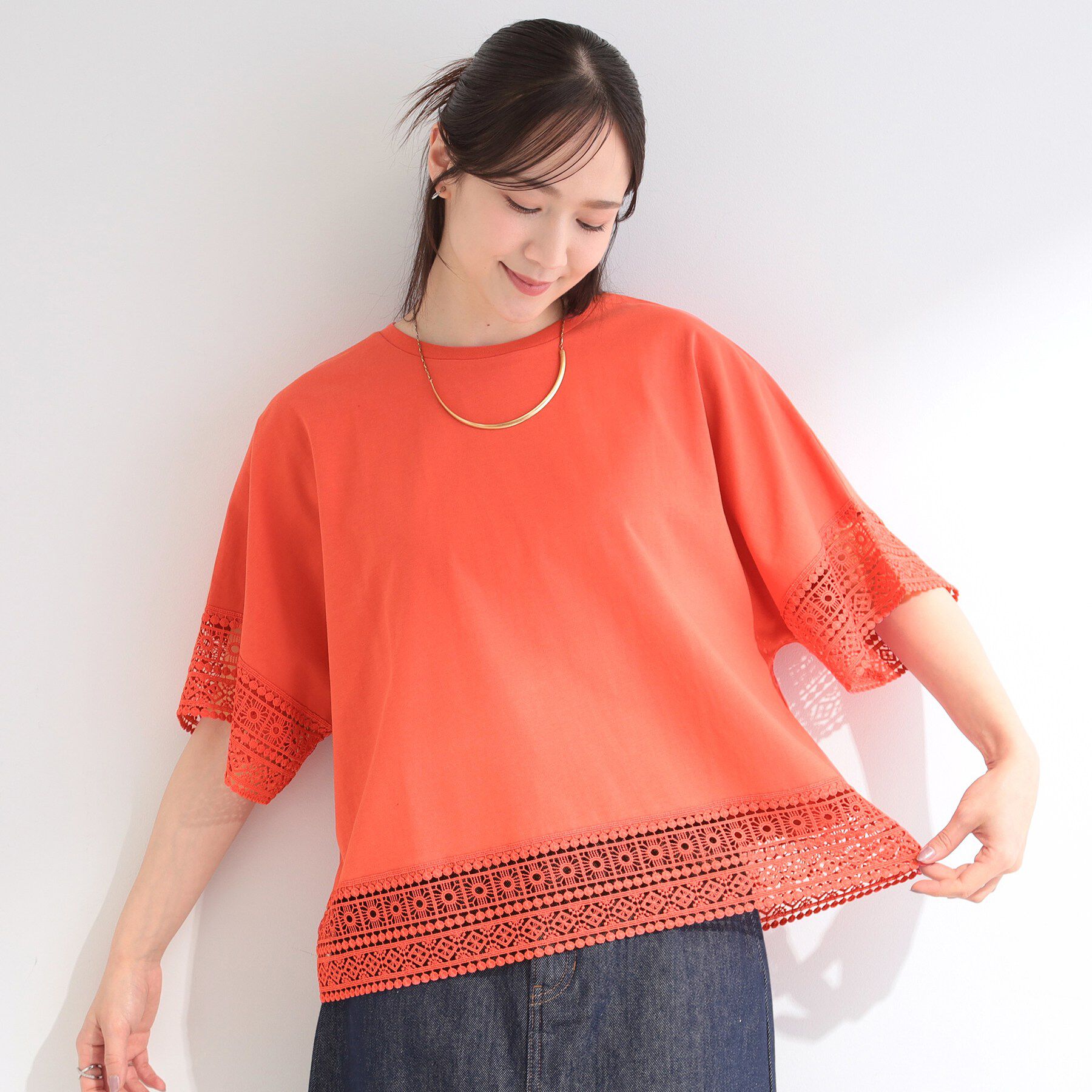 SHOO･LA･RUE「【洗濯機可/ひんやり/体型カバー/S-LL】レース使いがポイント デザインTシャツ」|Tシャツ・カットソー|
