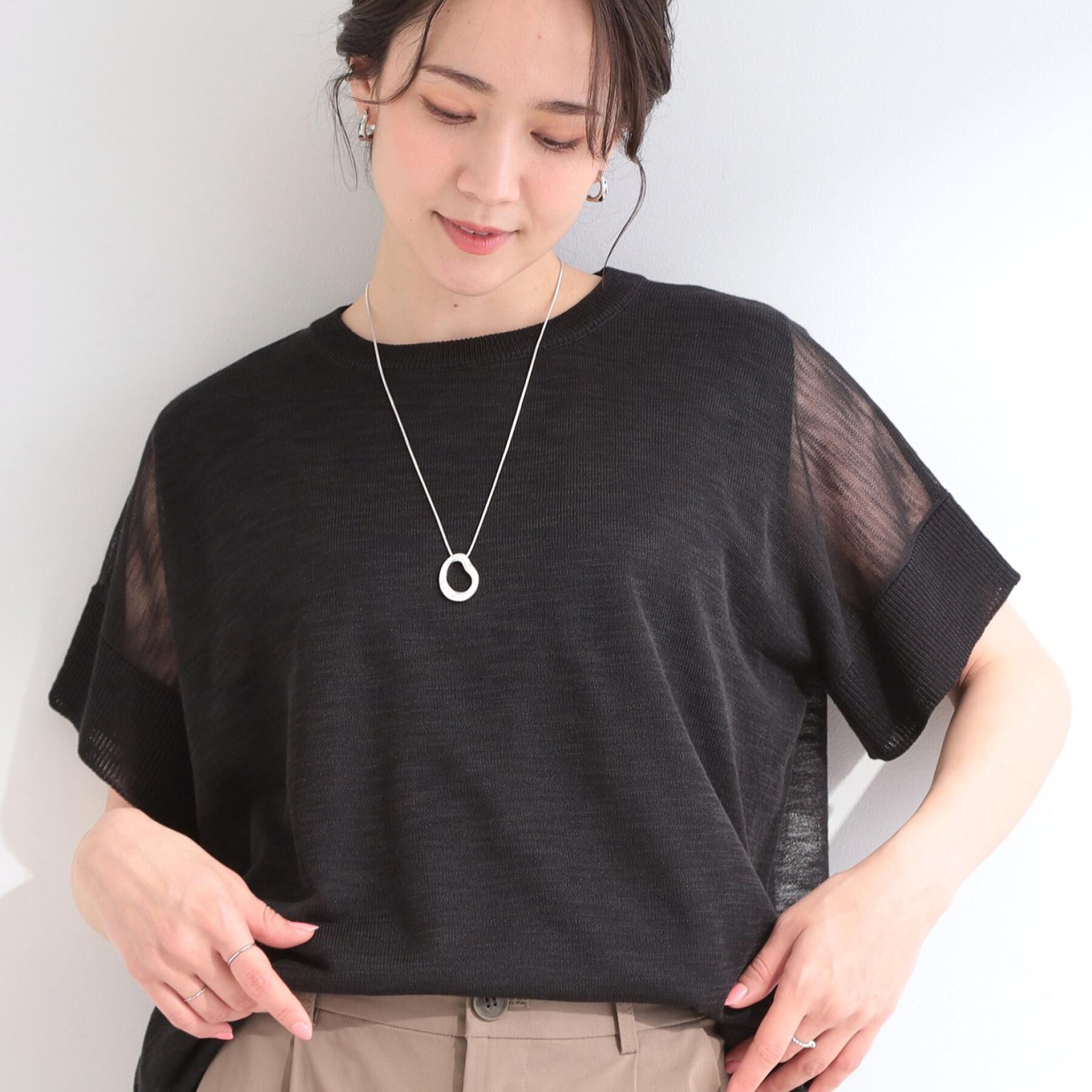 SHOO･LA･RUE「【2点セット/S-LL/体型カバー】さらりと涼し気 シアーニット+タンクトップ」|その他|ブラック(019)