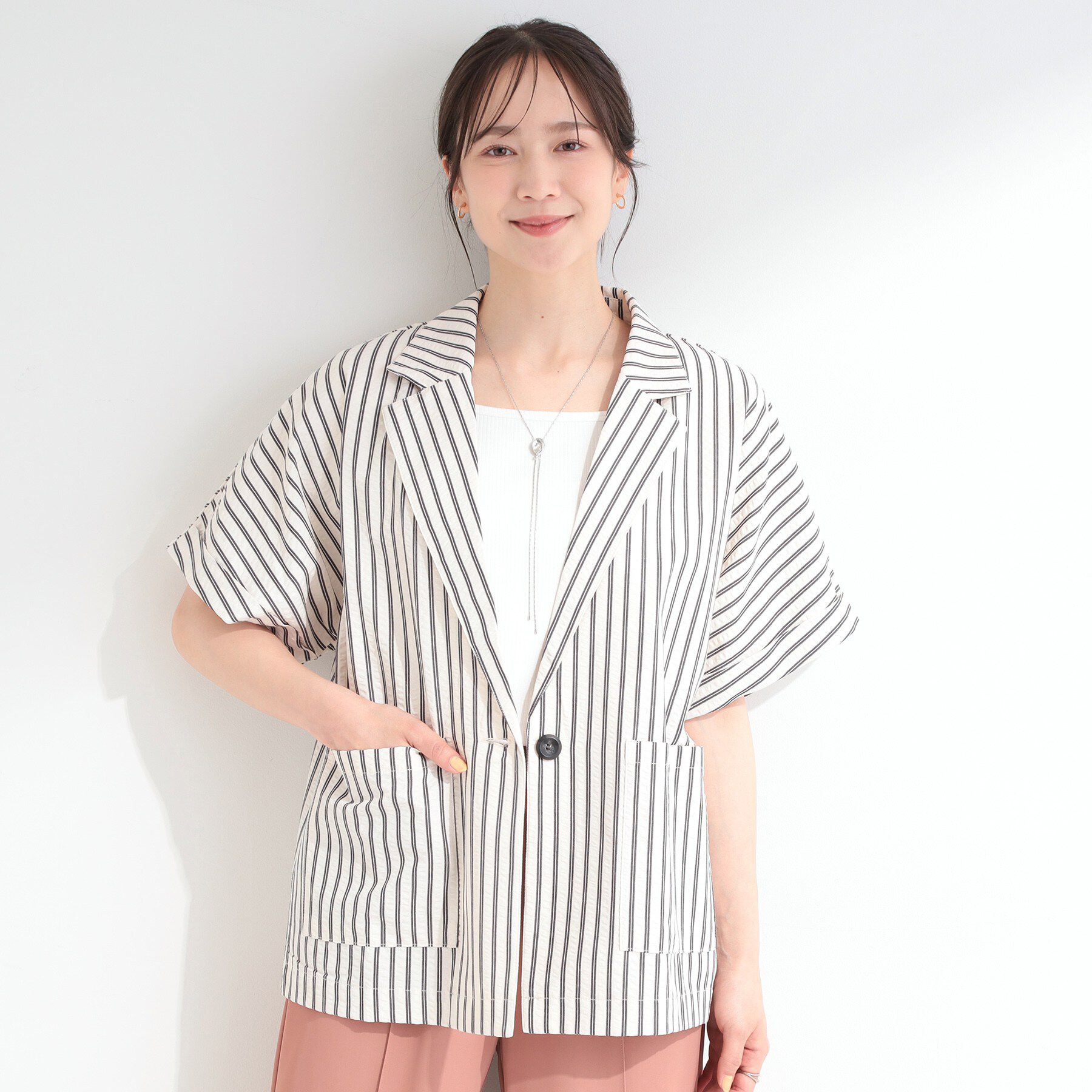 SHOO･LA･RUE「【ひんやり/吸水速乾/セットアップ可】羽織るだけで主役になる サッカーストライプシャツジャケット」|テーラードジャケット|