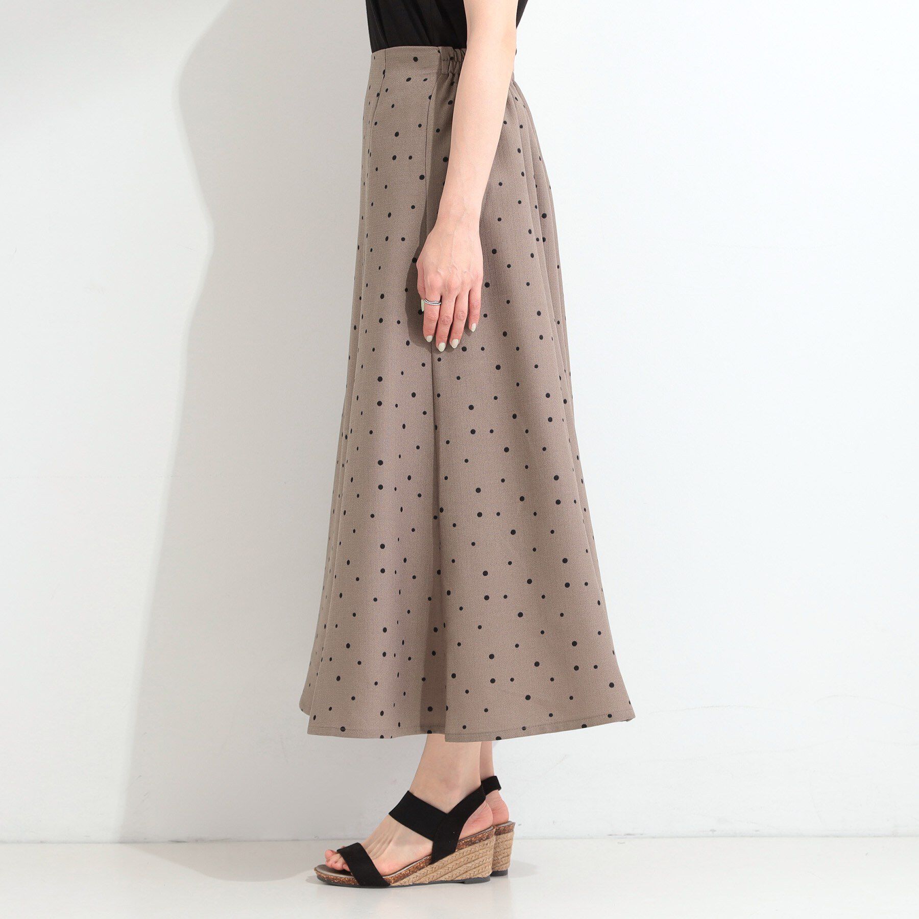 SHOO･LA･RUE「【S-LL】涼し気な ドット柄 麻調フレアスカート」|スカート|