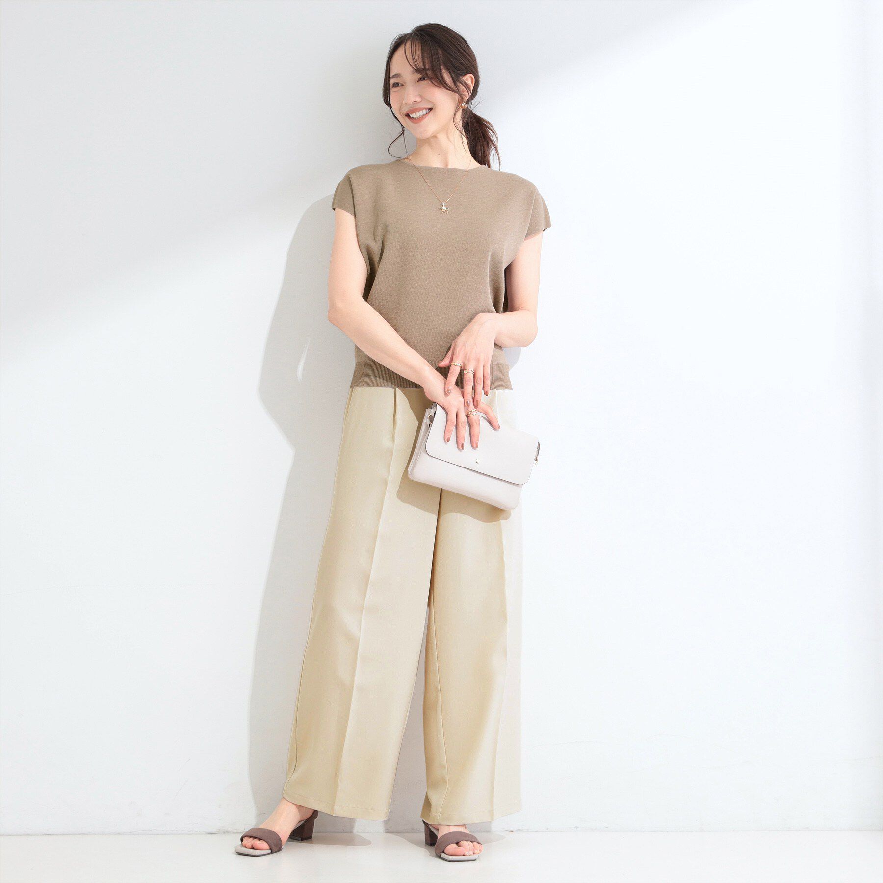 SHOO･LA･RUE「【ひんやり/洗濯機可/S-LL】インせず着られる 大人シンプルサマーニット」|ニット・セーター|