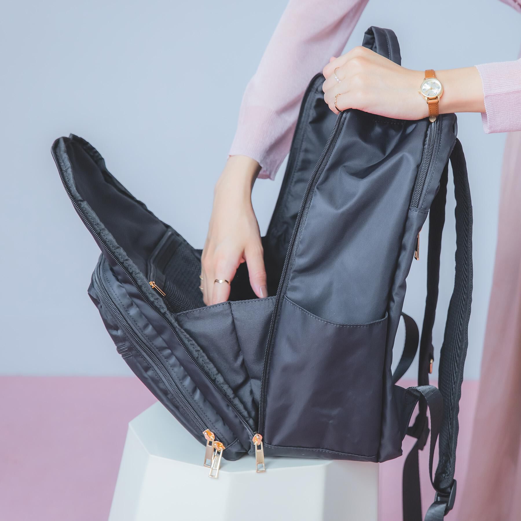 ITS&rsquo;DEMO「【撥水／16ポケット】ガバッとリュック」|リュック|