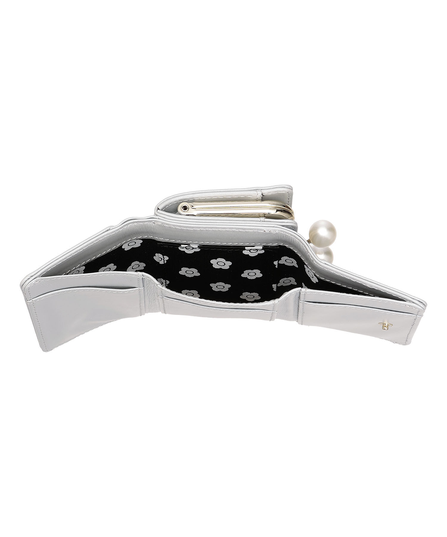MARY QUANT「エンボスデイジーパール ガマ口ウォレット」|財布|