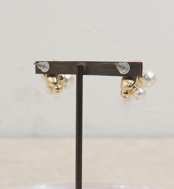 fredy emue「パールブーケピアス」|ピアス|