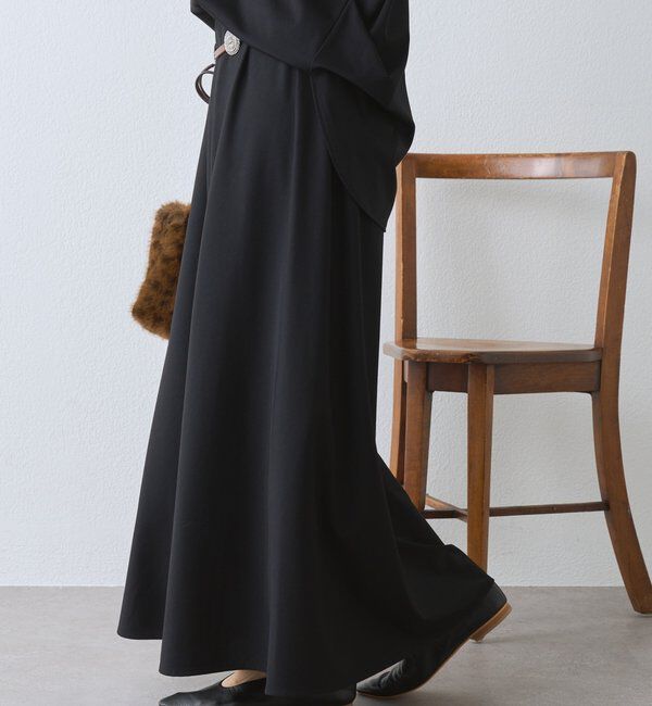  「【接触冷感/紫外線防止/セットアップ可/2サイズ展開】カットバイアススカート」|スカート|ブラック