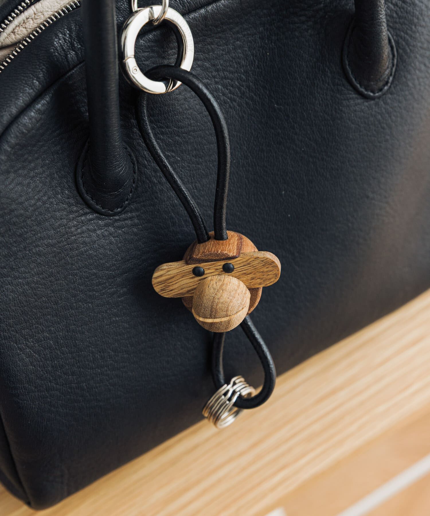 URBAN RESEARCH DOORS「KAY BOJESEN DENMARK　キーチェーン Monkey silver」|チャーム・キーホルダー|