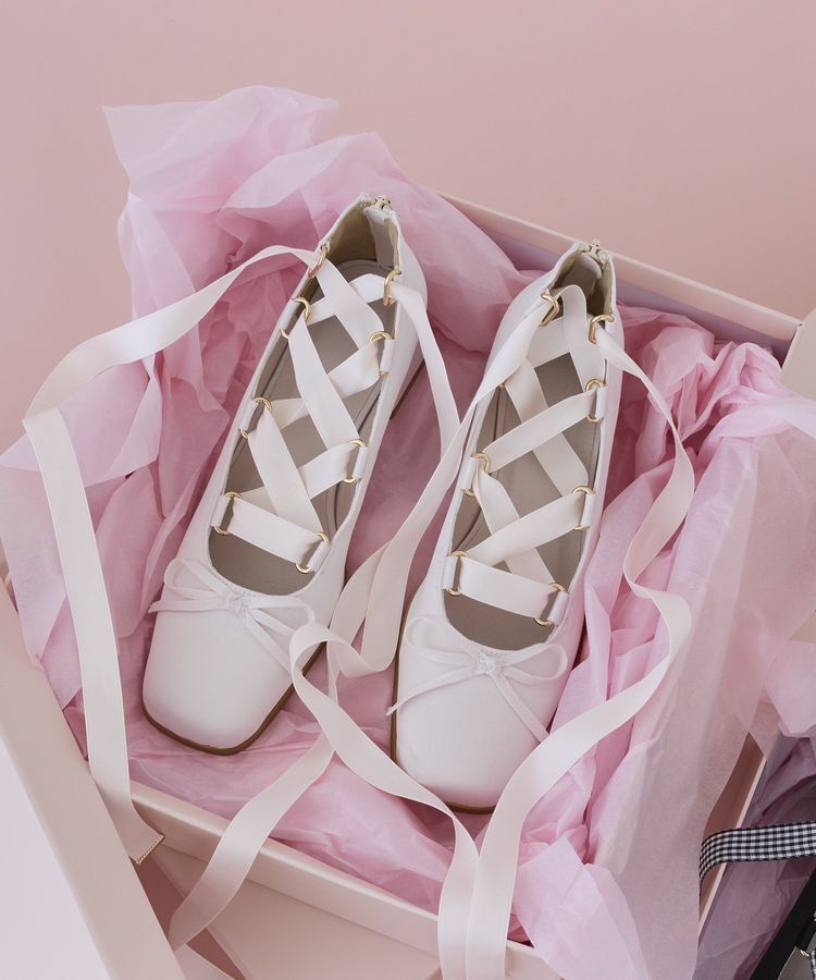 Maison de FLEUR「レースアップサテンパンプス」|パンプス|