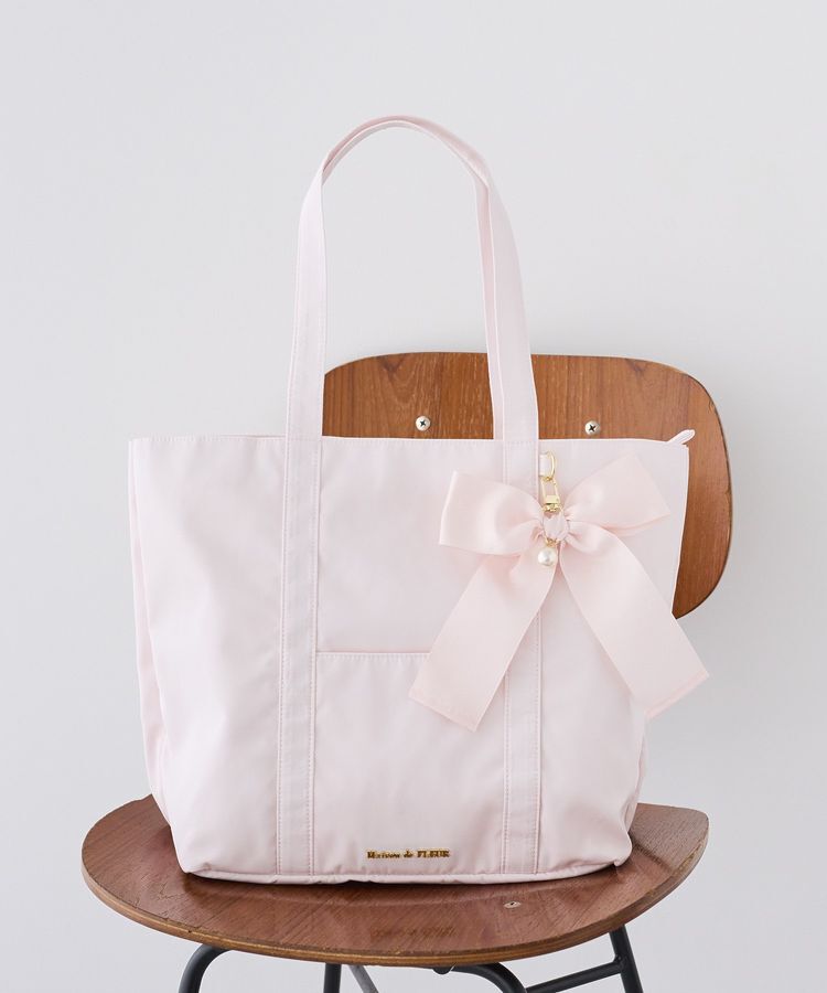 Maison de FLEUR「リボンチャーム付きマルチポケットトートバッグ」|トートバッグ|