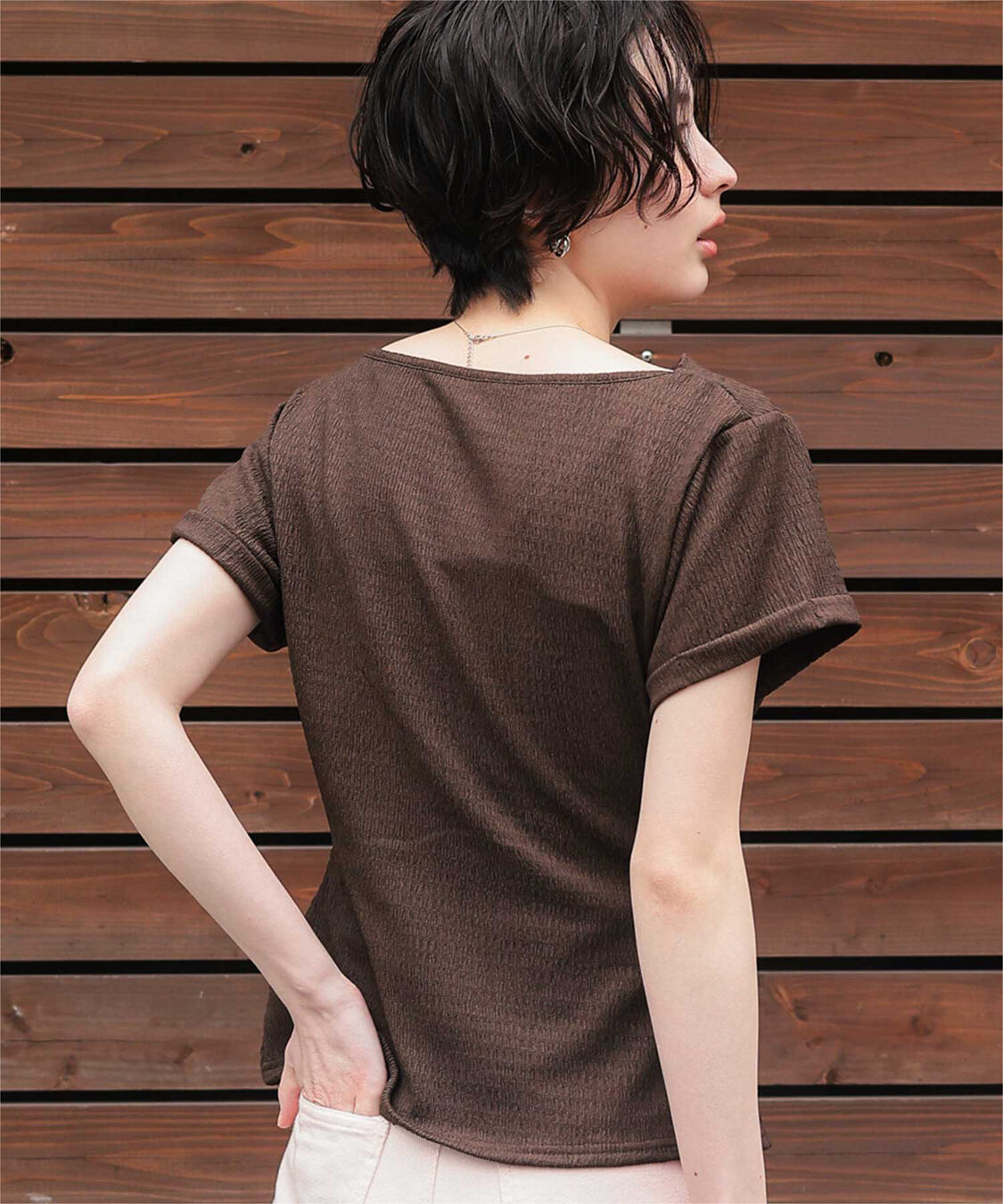 titivate「【ほたるさんコラボアイテム】スリットデザインドレープ半袖Tシャツ」|Tシャツ・カットソー|