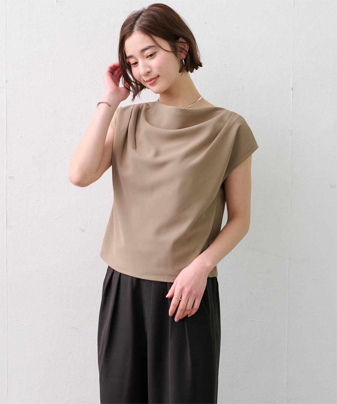 ur's「ショルダータックドレーププルオーバー」|Tシャツ・カットソー|