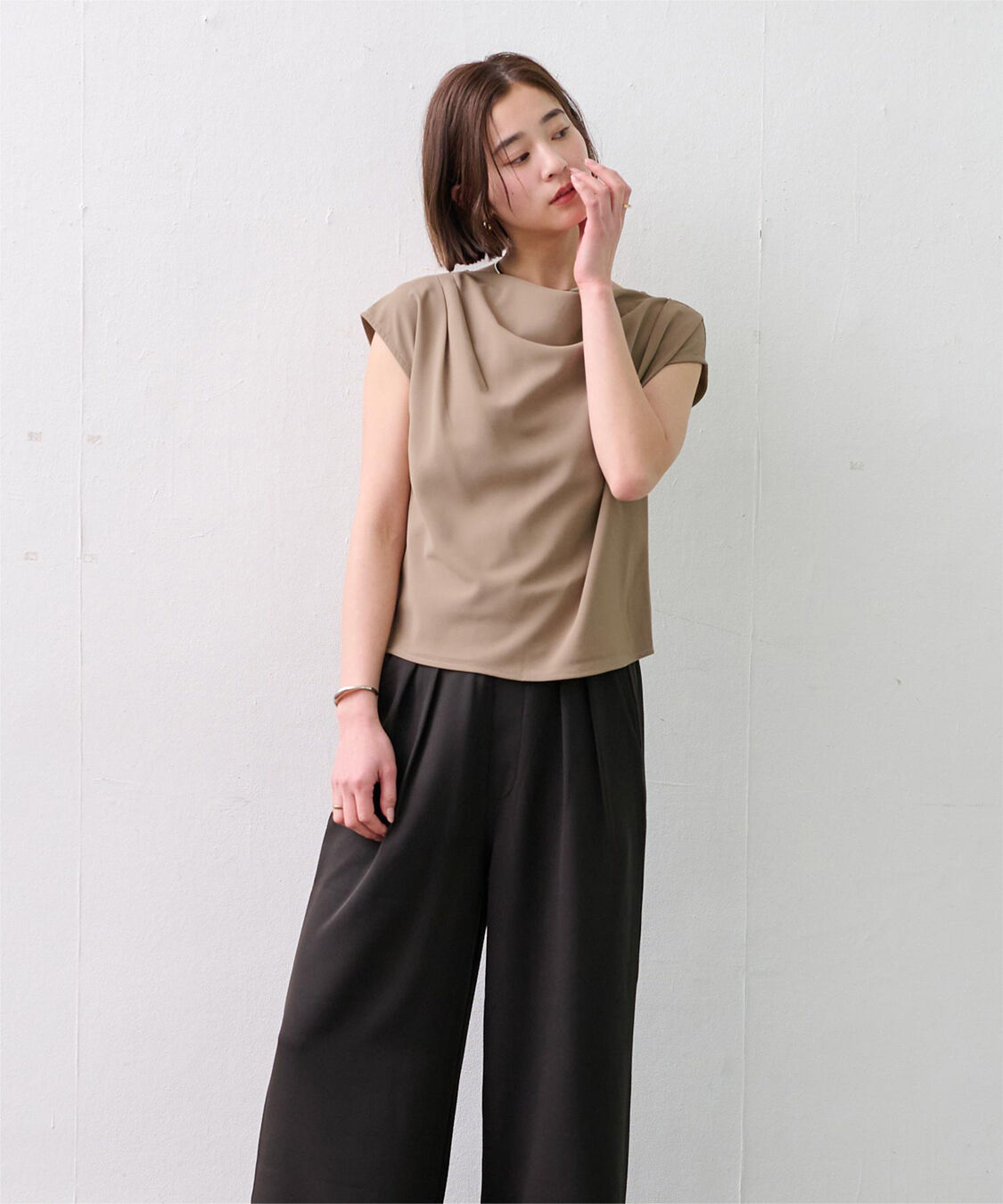 ur's「ショルダータックドレーププルオーバー」|Tシャツ・カットソー|
