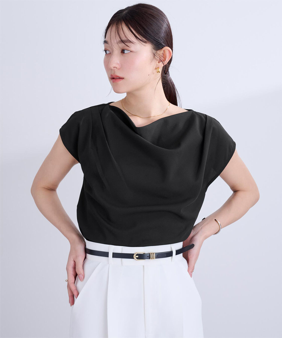 ur's「ショルダータックドレーププルオーバー」|Tシャツ・カットソー|ブラック