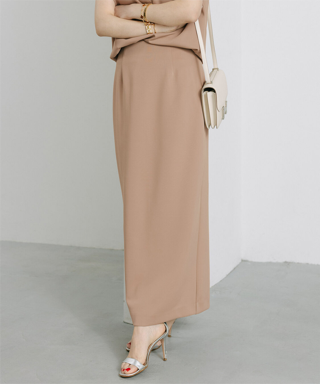 ur's「【星玲奈さんコラボアイテム】ポンチ美シルエットタイトスカート」|スカート|