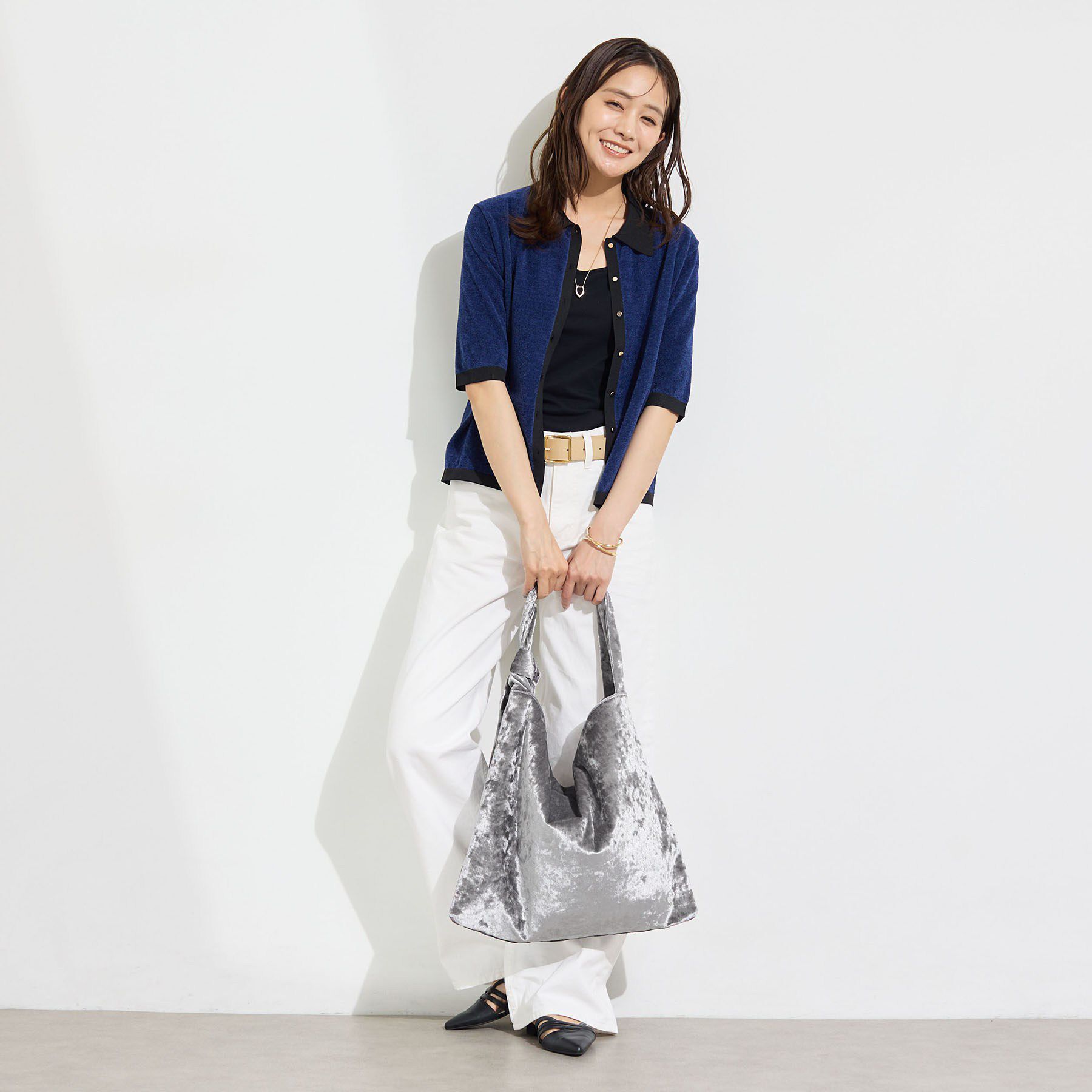 INDIVI「【A4サイズ対応／長さ調整可能】クラッシュベロア ショルダーバッグ」|トートバッグ|