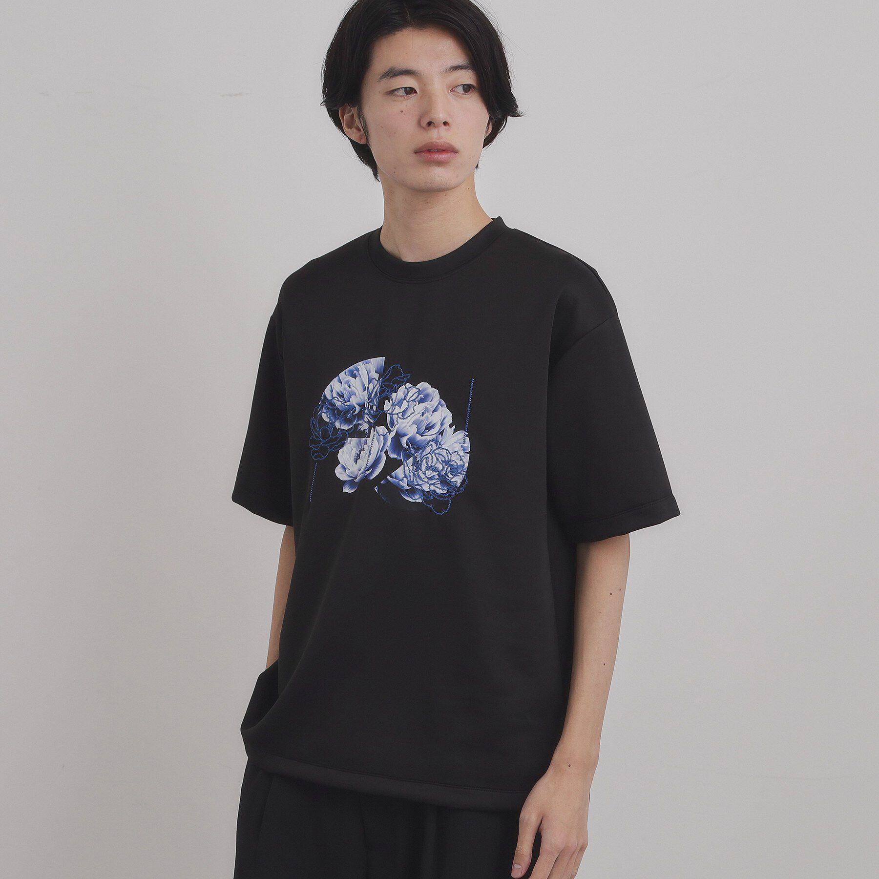 tk.TAKEO KIKUCHI「フラワープリントTシャツ」|Tシャツ・カットソー|ブラック(019)
