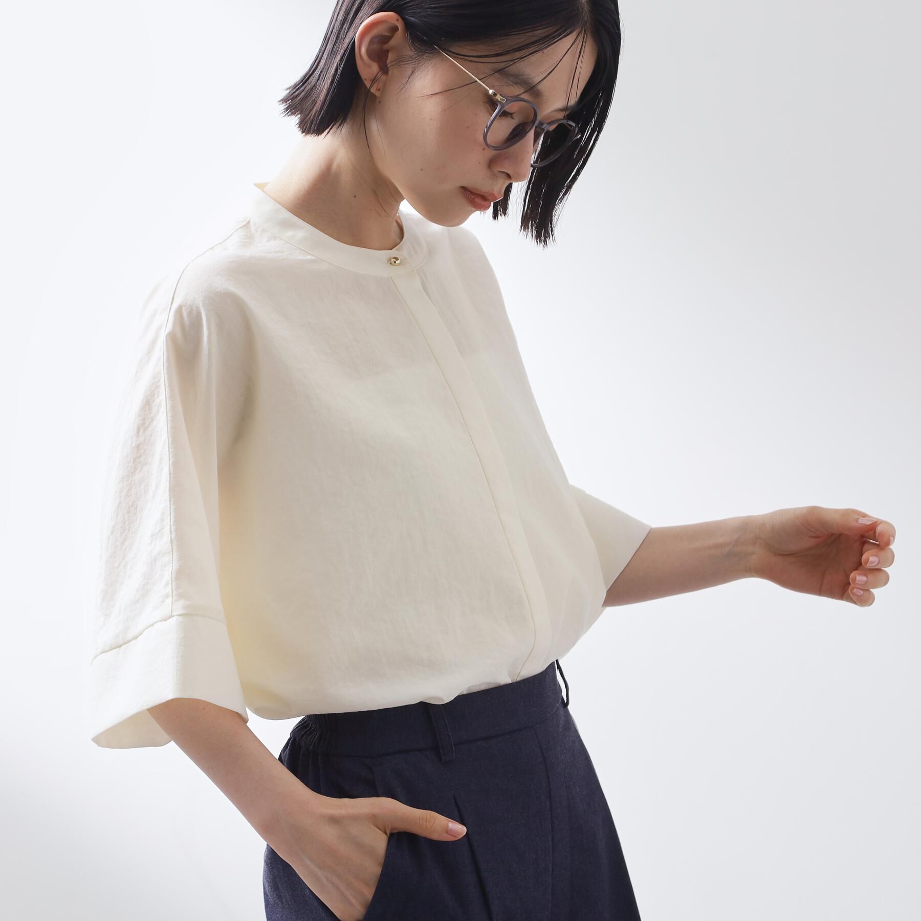 THE SHOP TK「【高レビュー/体型カバー】さらっと快適 ドルマン5分袖ブラウス」|シャツ・ブラウス|