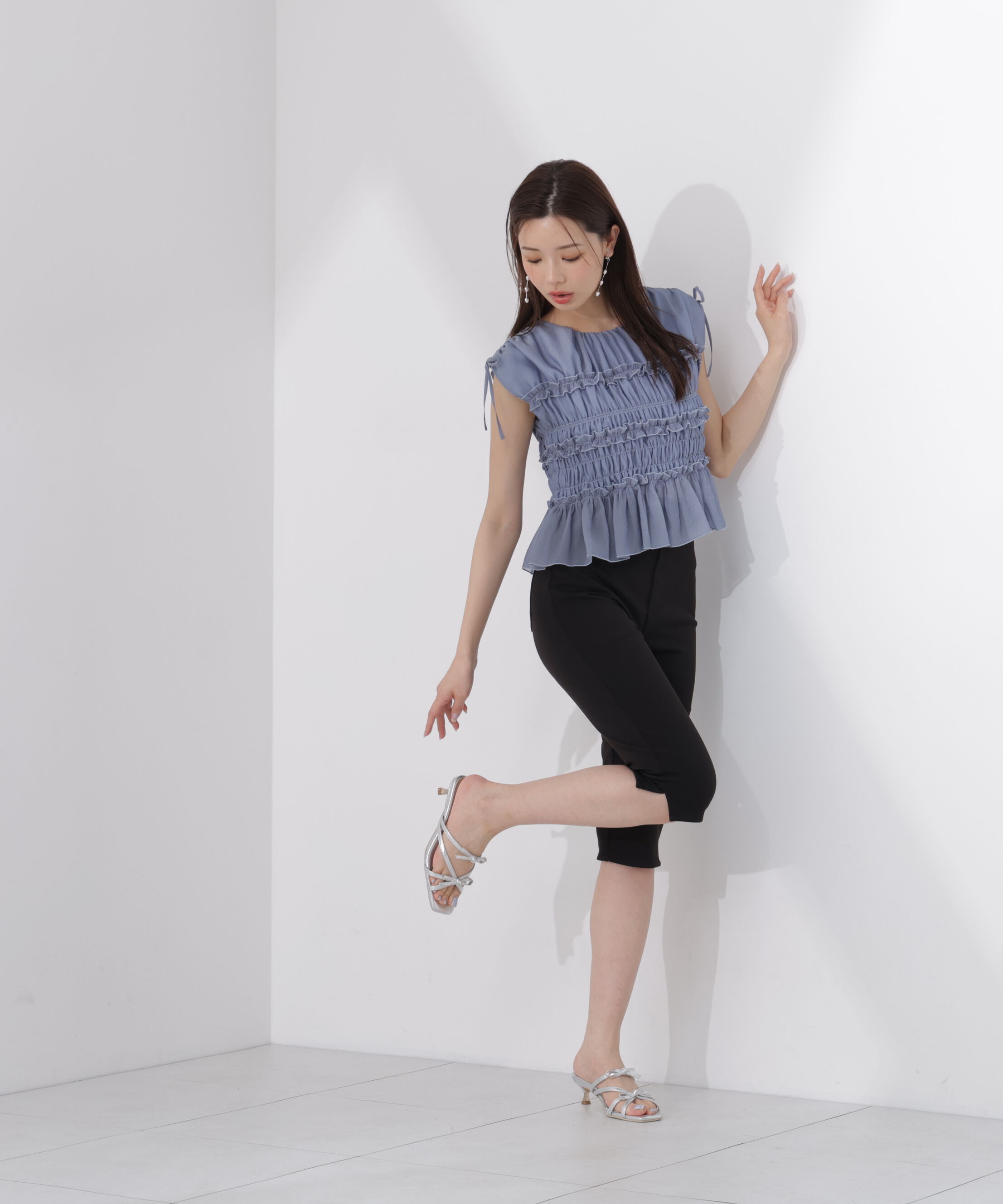 PROPORTION BODY DRESSING「〈a/mie〉シャーリングフリルブラウス＜ブルー：WEB限定＞」|シャツ・ブラウス|