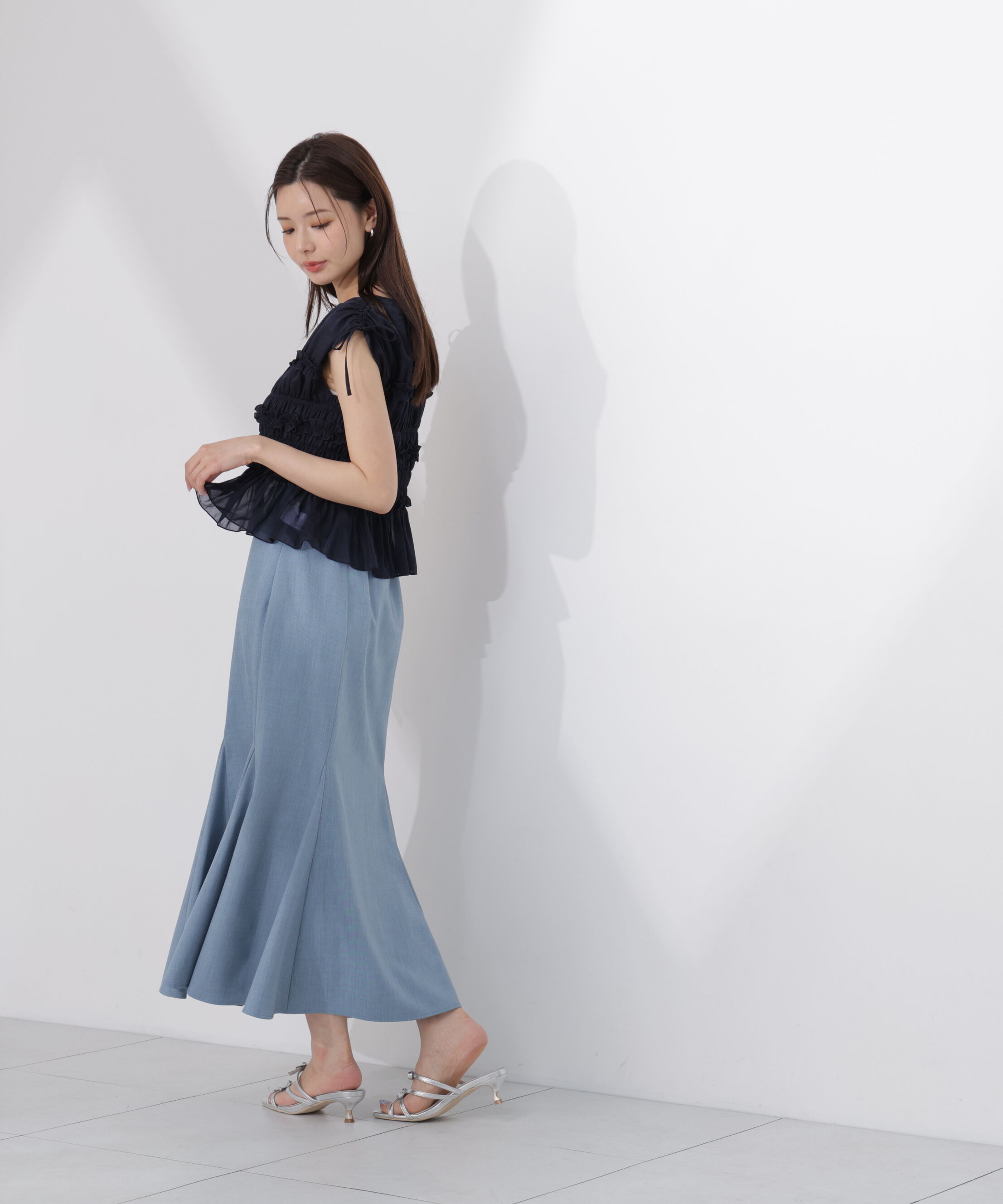 PROPORTION BODY DRESSING「〈a/mie〉シャーリングフリルブラウス＜ブルー：WEB限定＞」|シャツ・ブラウス|