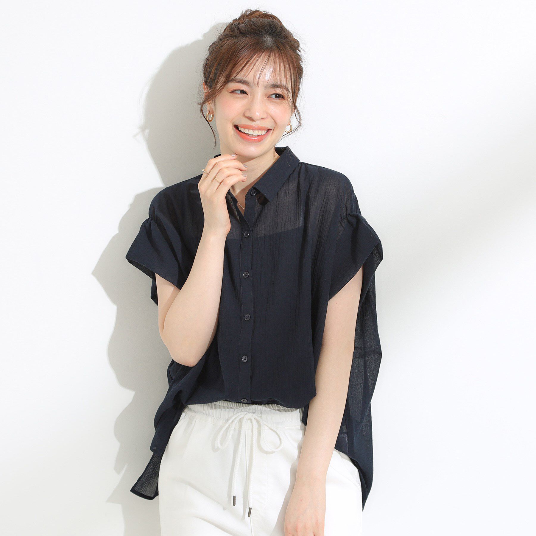 SHOO･LA･RUE「【S-LL】さらシャリコットン 上品なシアー感のデザインシャツ」|シャツ・ブラウス|