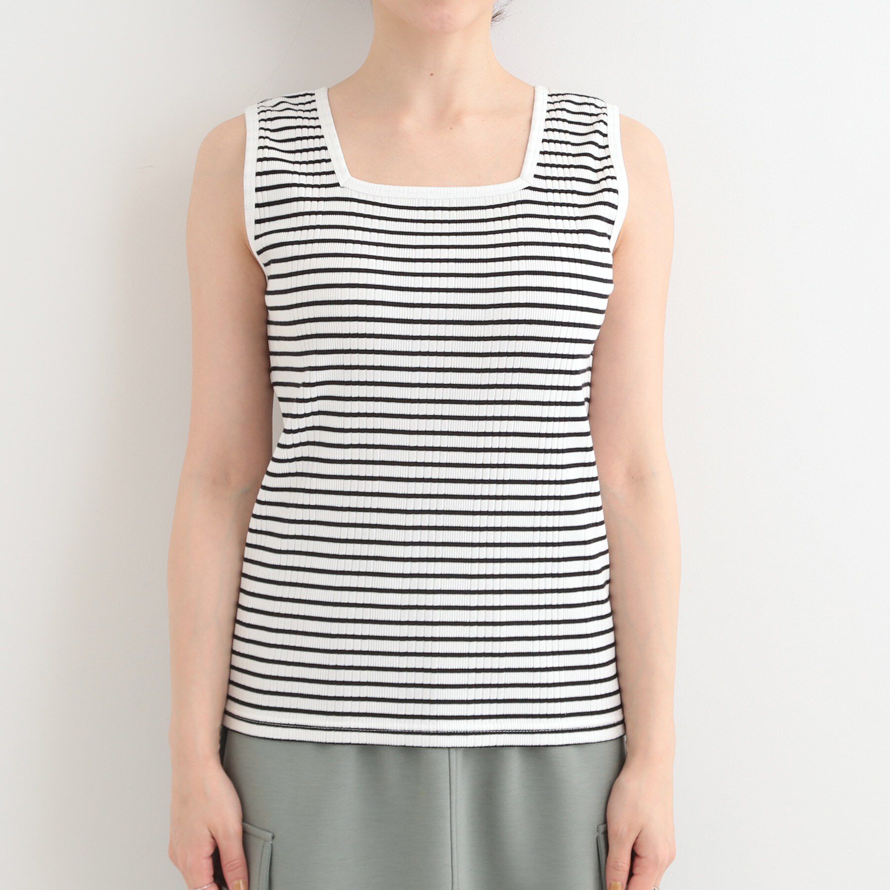 SHOO･LA･RUE「【前後2WAY/洗濯機可/S-LL】スクエアネックで小顔効果 ランダムテレコタンクトップ」|キャミソール|