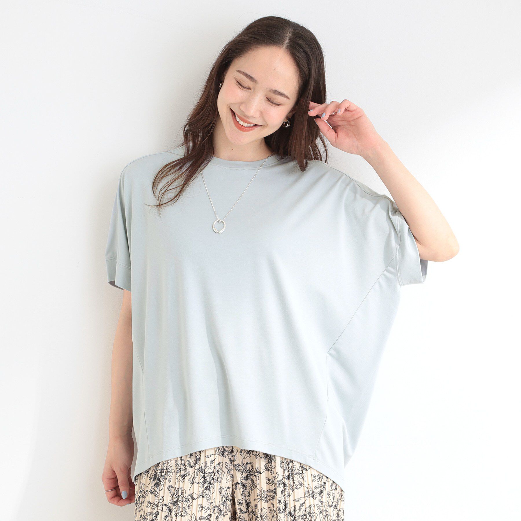 SHOO･LA･RUE「【ひんやり/UV/S-LL/体型カバー】ゆるっとインせず決まる ひやとろドルマンTシャツ」|Tシャツ・カットソー|
