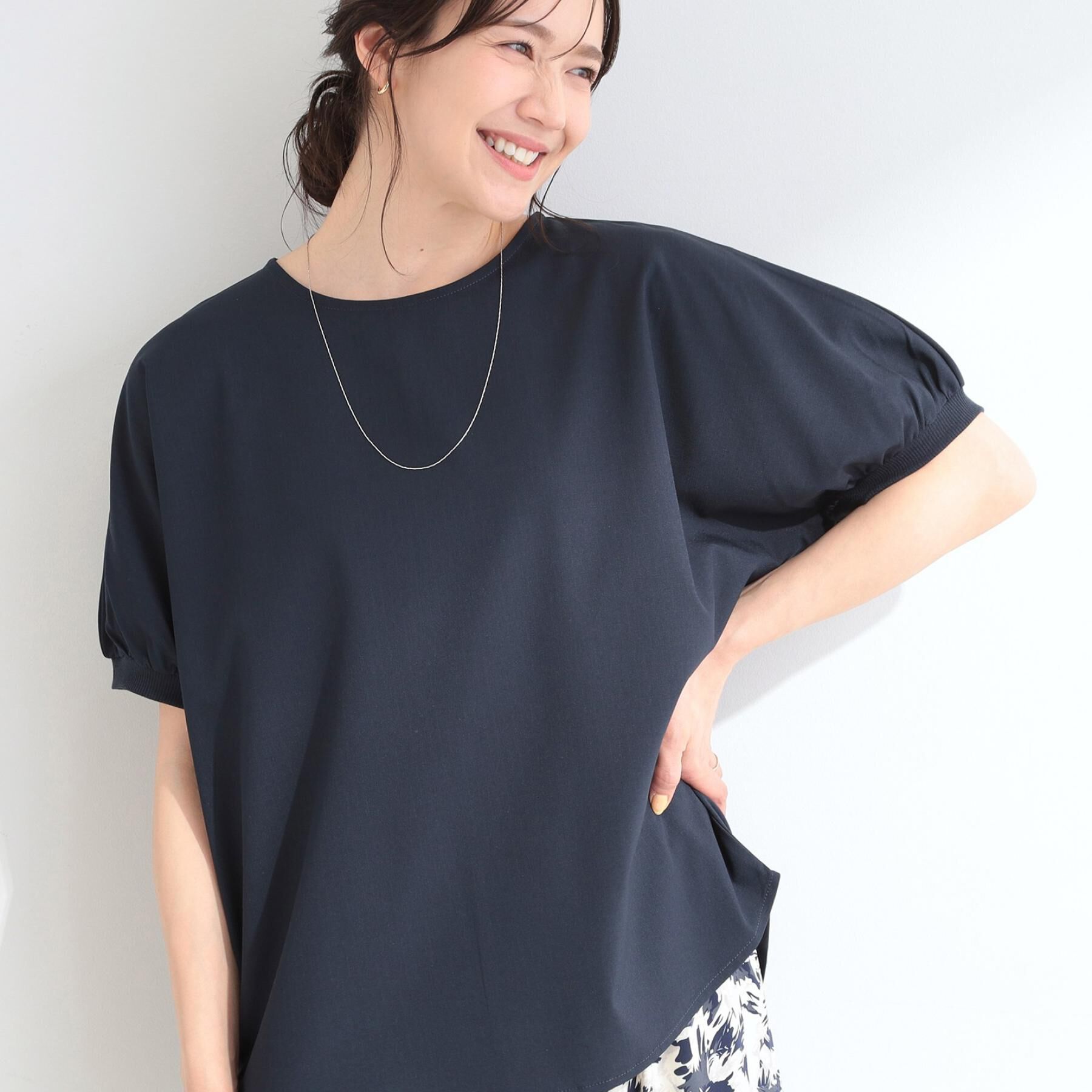 SHOO･LA･RUE「【ひんやり/洗濯後しわになりにくい】インせず着られる さらっとタッチのドルマンブラウス」|シャツ・ブラウス|ネイビー(094)