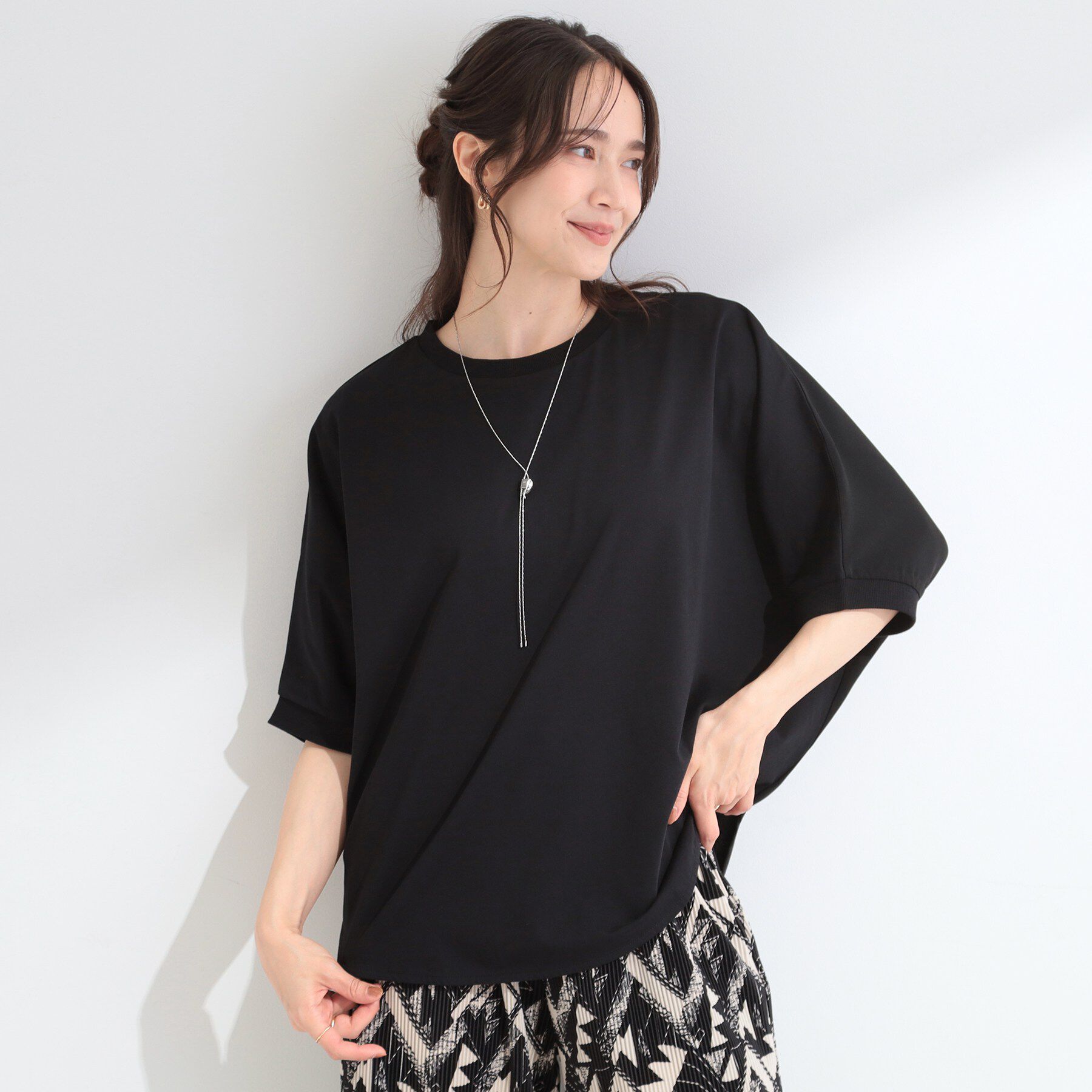 SHOO･LA･RUE「【ひんやり/体型カバー/洗濯機可】二の腕隠れる 前後切替ドルマンTシャツ」|Tシャツ・カットソー|