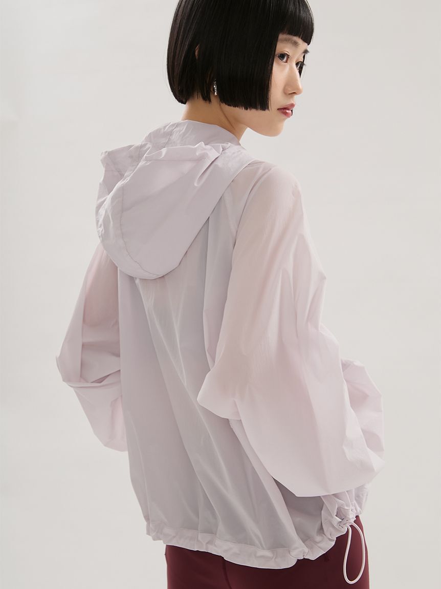 emmi atelier「【ONLINE限定カラーあり】ギャザーディテールナイロンブルゾン【セットアップ対応】/撥水」|ブルゾン・スタジャン|