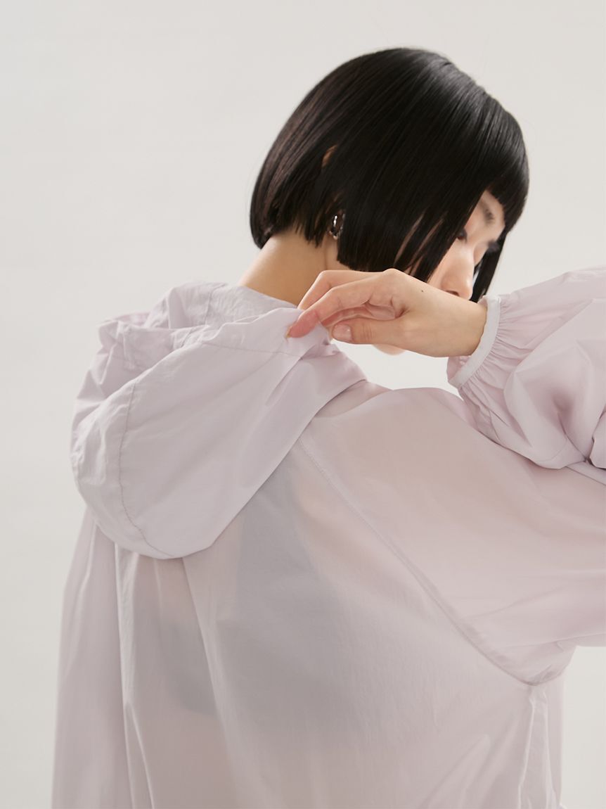 emmi atelier「【ONLINE限定カラーあり】ギャザーディテールナイロンブルゾン【セットアップ対応】/撥水」|ブルゾン・スタジャン|