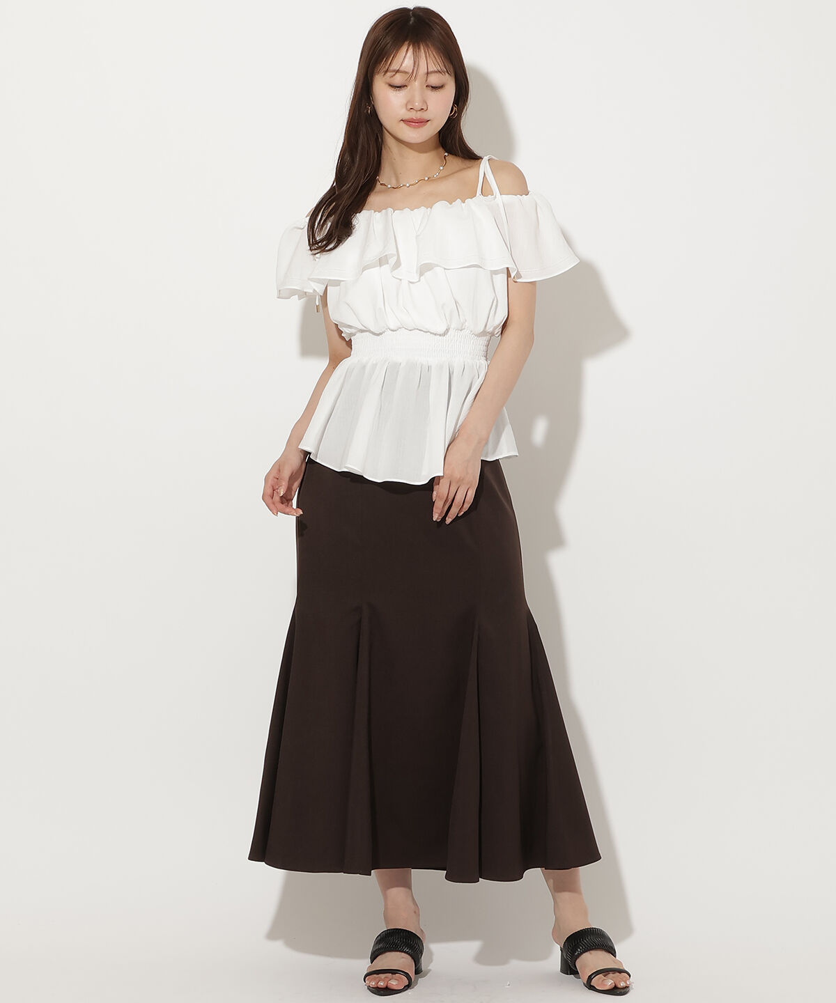 アンドクチュール「オフショルフリル半袖ブラウス」|シャツ・ブラウス|