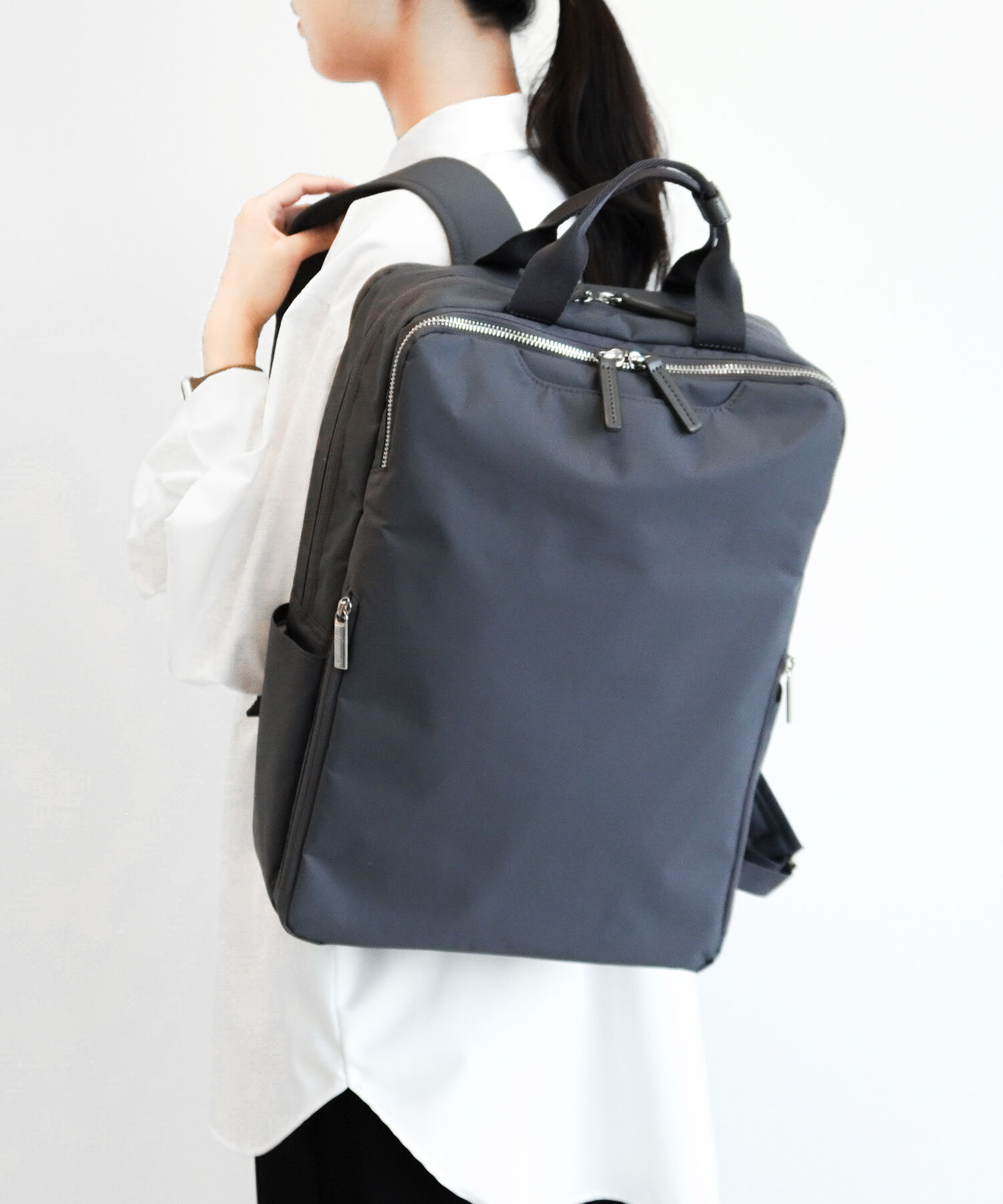 ace.「ace./エース フィッテム ライト リュックサック ビジネス 取り外し可能な背面パッド付 A4 14インチ 20392」|リュック|ダークグレー