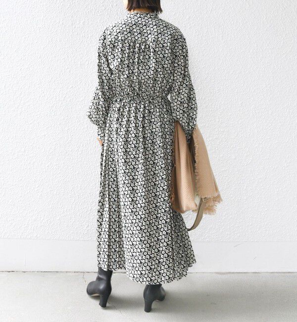 SHIPS for women「《一部追加予約》〈手洗い可能〉ドット / 花柄 バンドカラー サイド プリーツ ワンピース」|ワンピース|