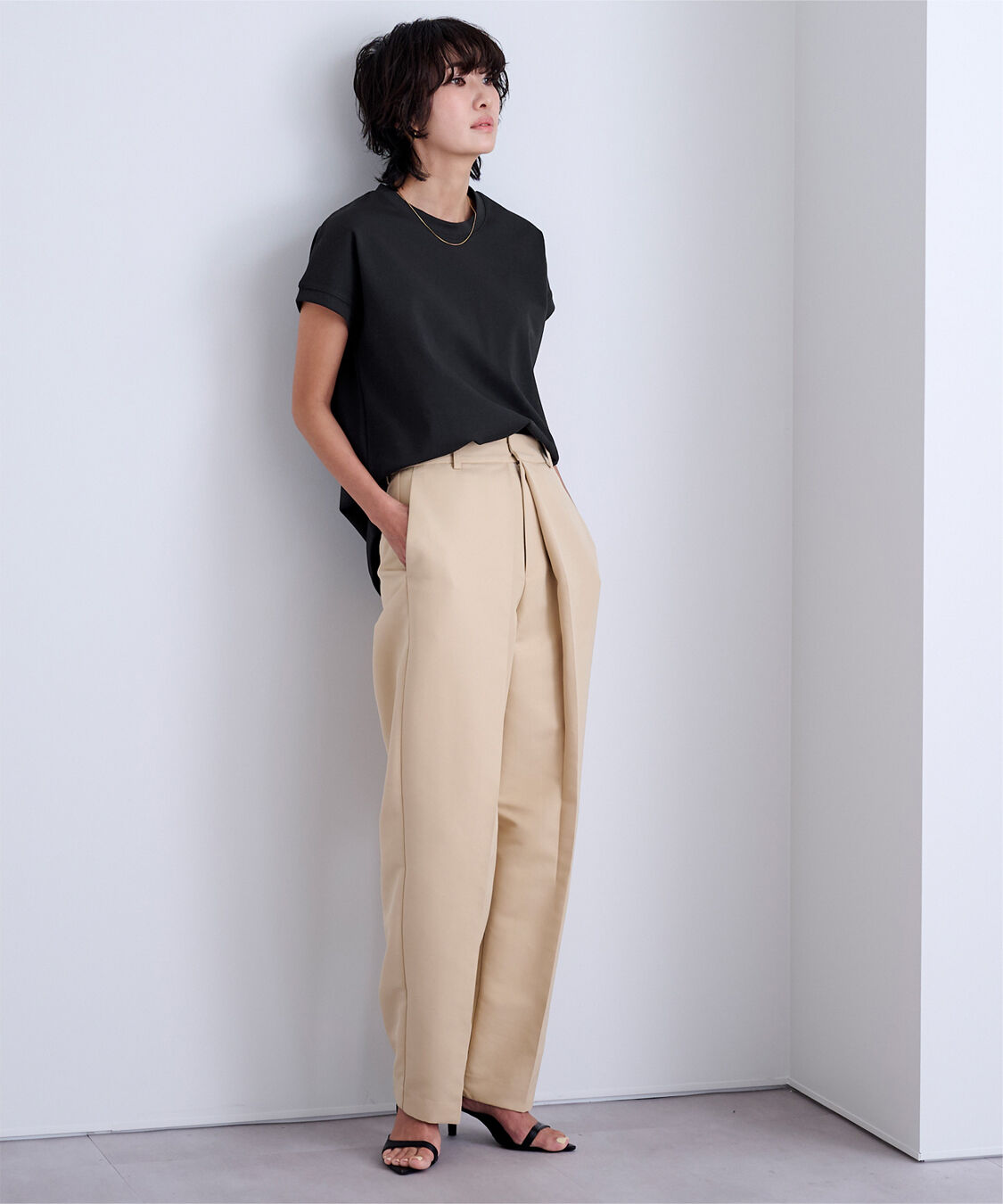 ur's「機能性カットソーフレンチスリーブトップス」|Tシャツ・カットソー|