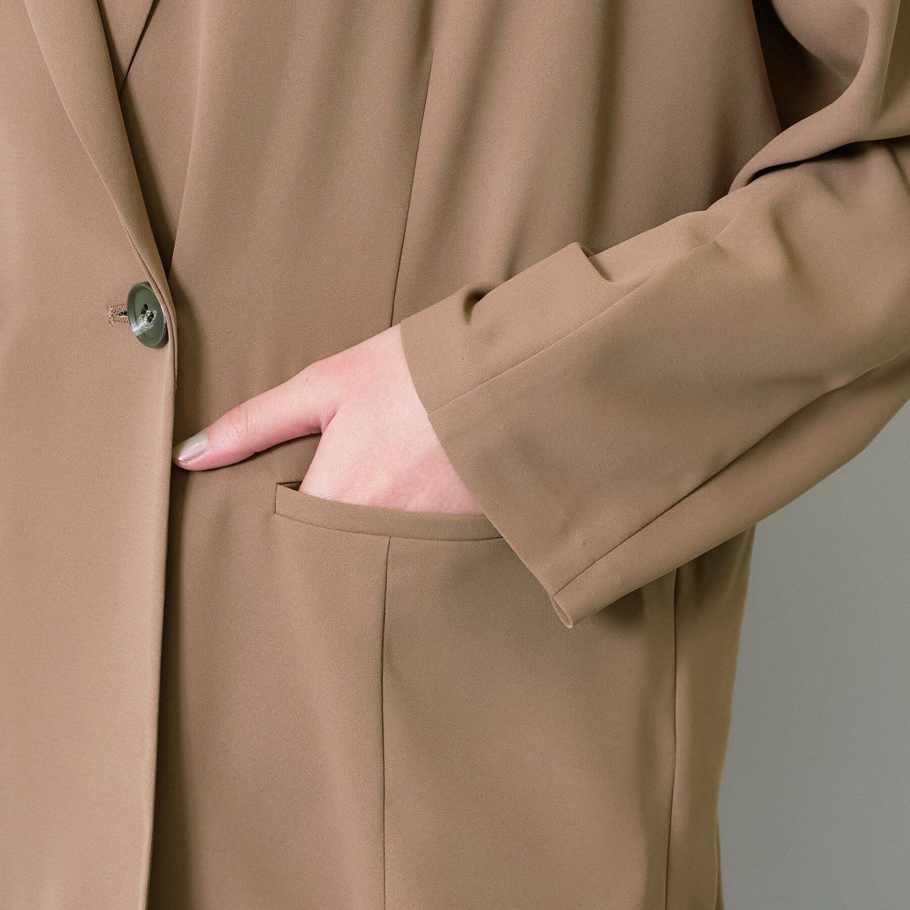 INDIVI「【接触冷感／透湿／着る日傘】ドルマンダブルジャケット」|テーラードジャケット|